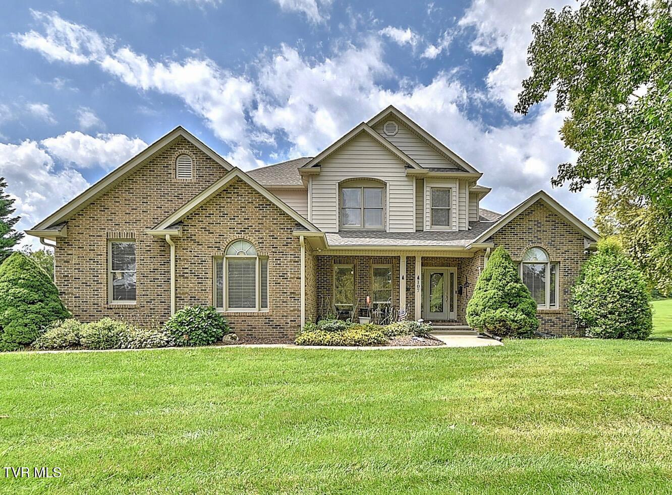 107 Strawberry Field Drive — photo