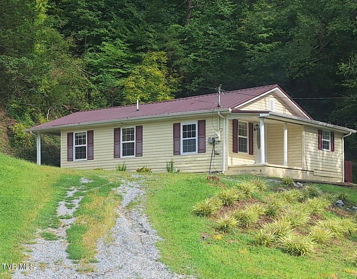 1141 Piney Flats Road — photo