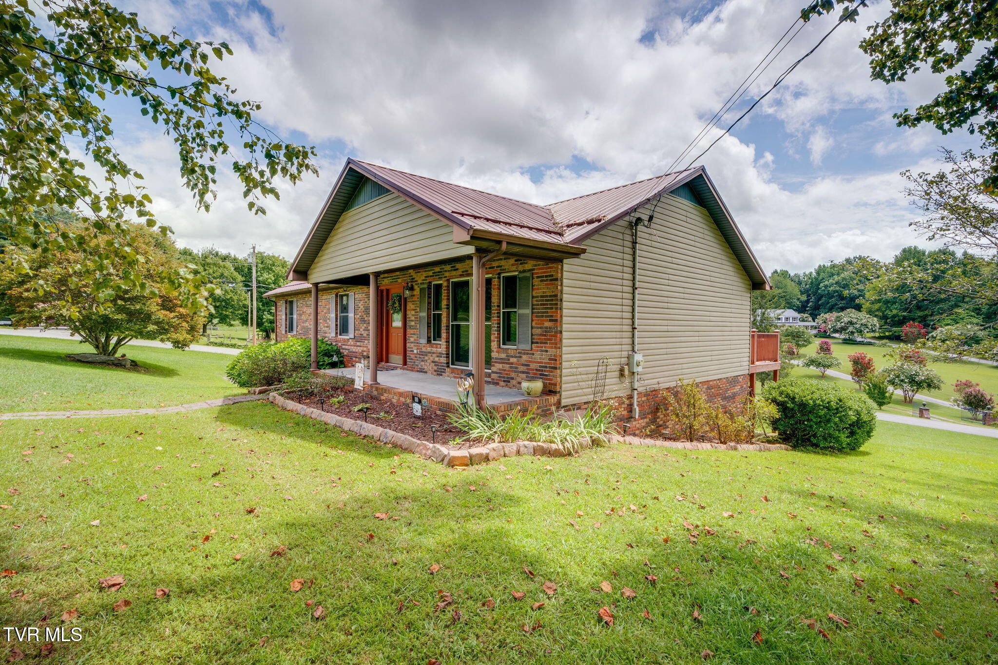 100 Ridge Circle Drive, Fall Branch, TN 37656 — photo 3