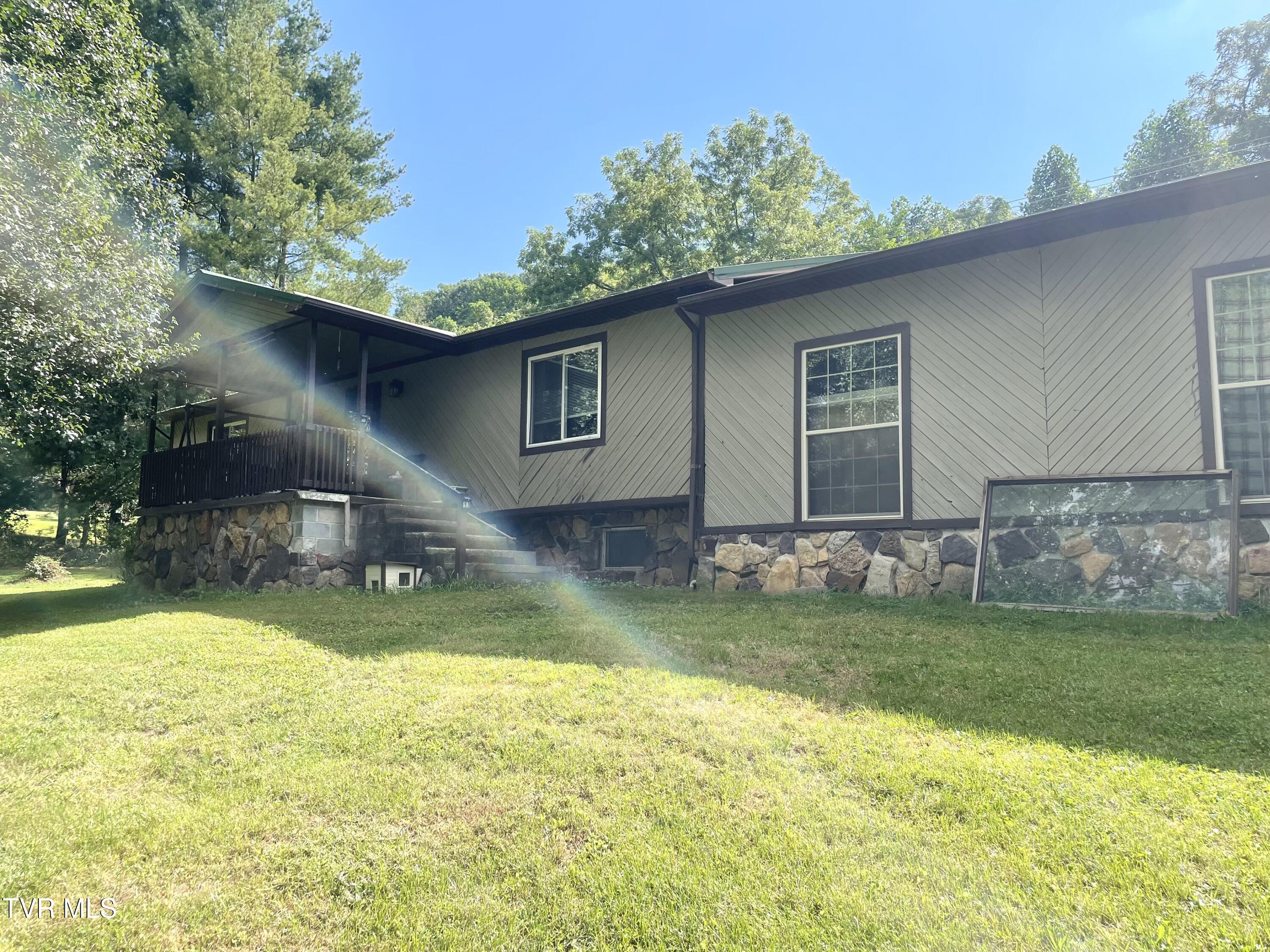 3113 Willis Road — photo