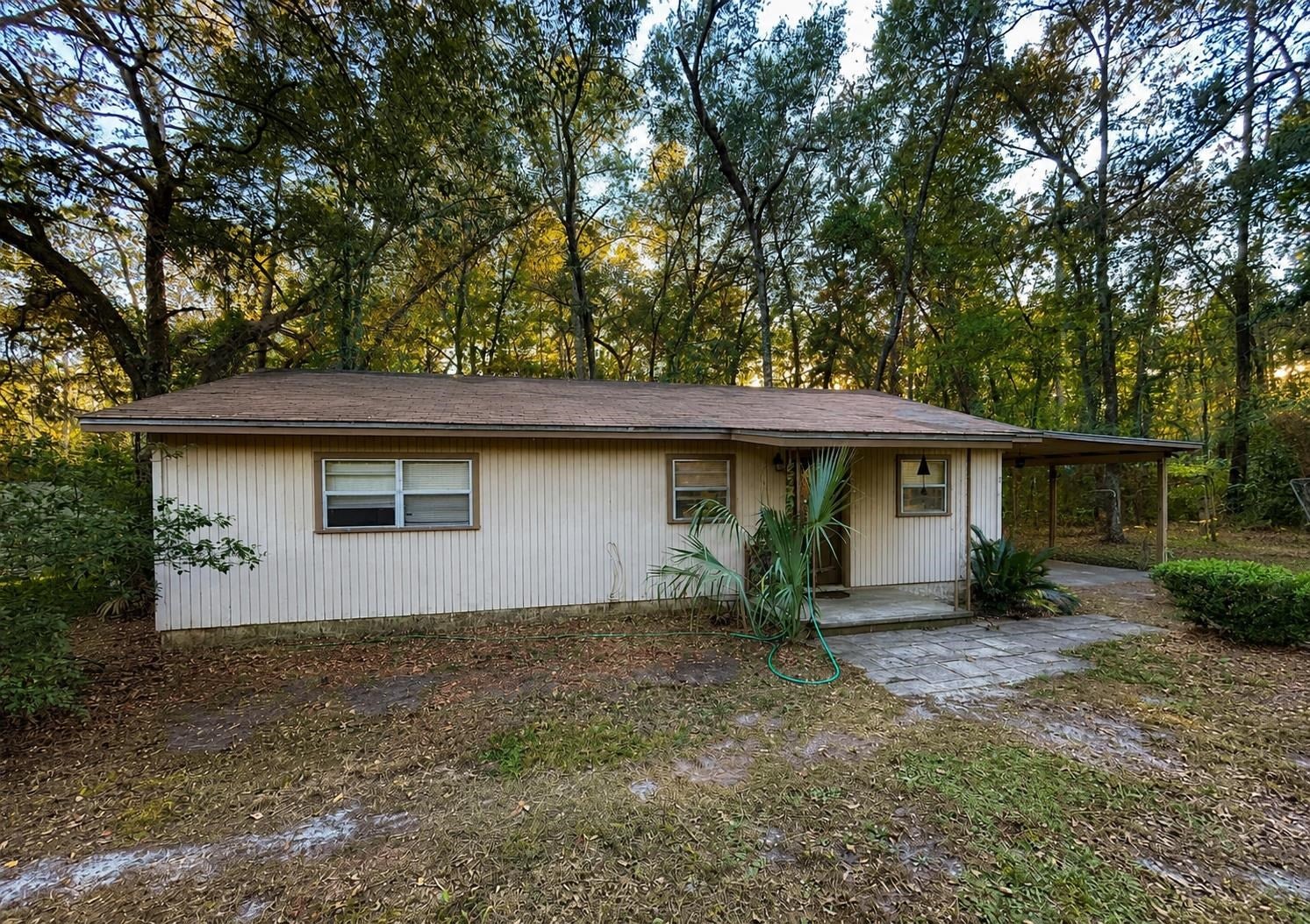 8634 Wakulla Springs Road — photo
