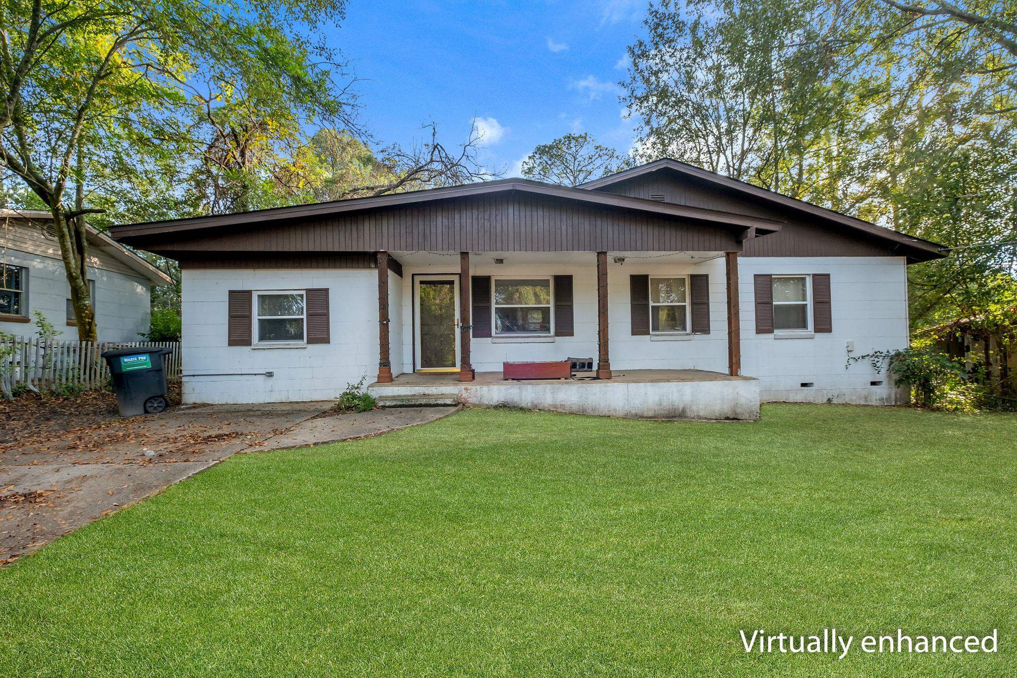 2409 Surrey Street — photo