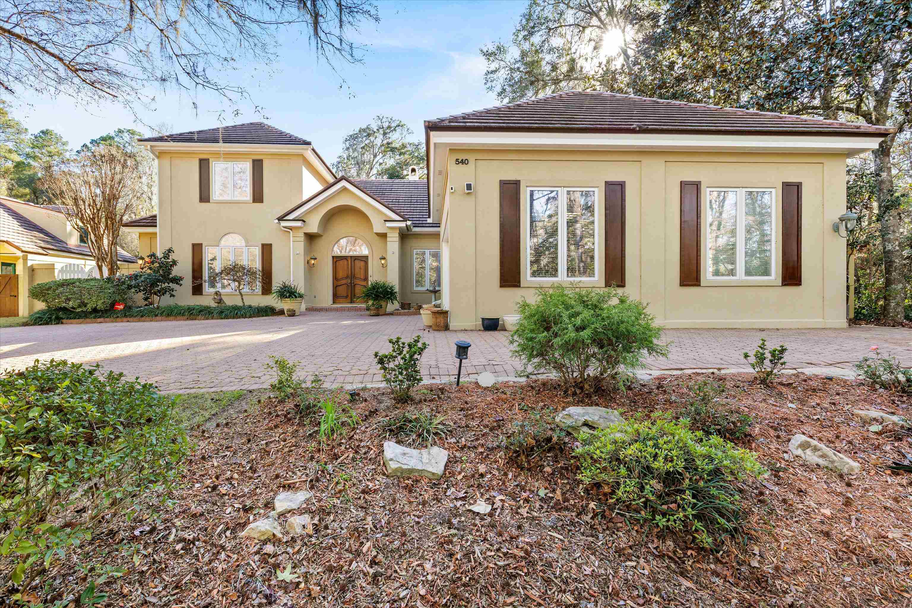 540 Woodfern Court — photo
