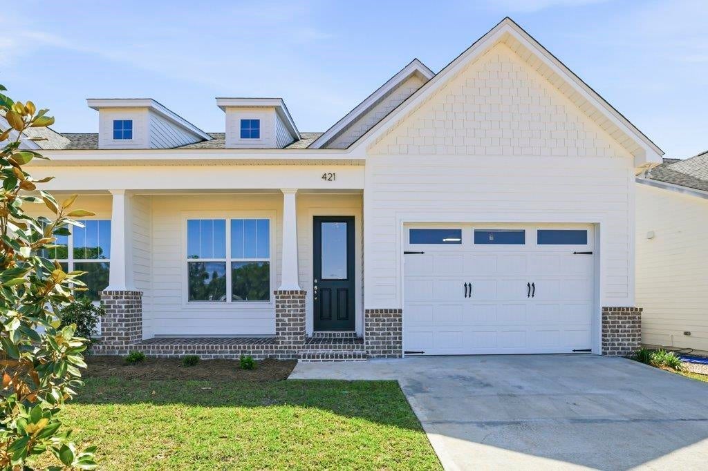 421 Dartez Court — photo