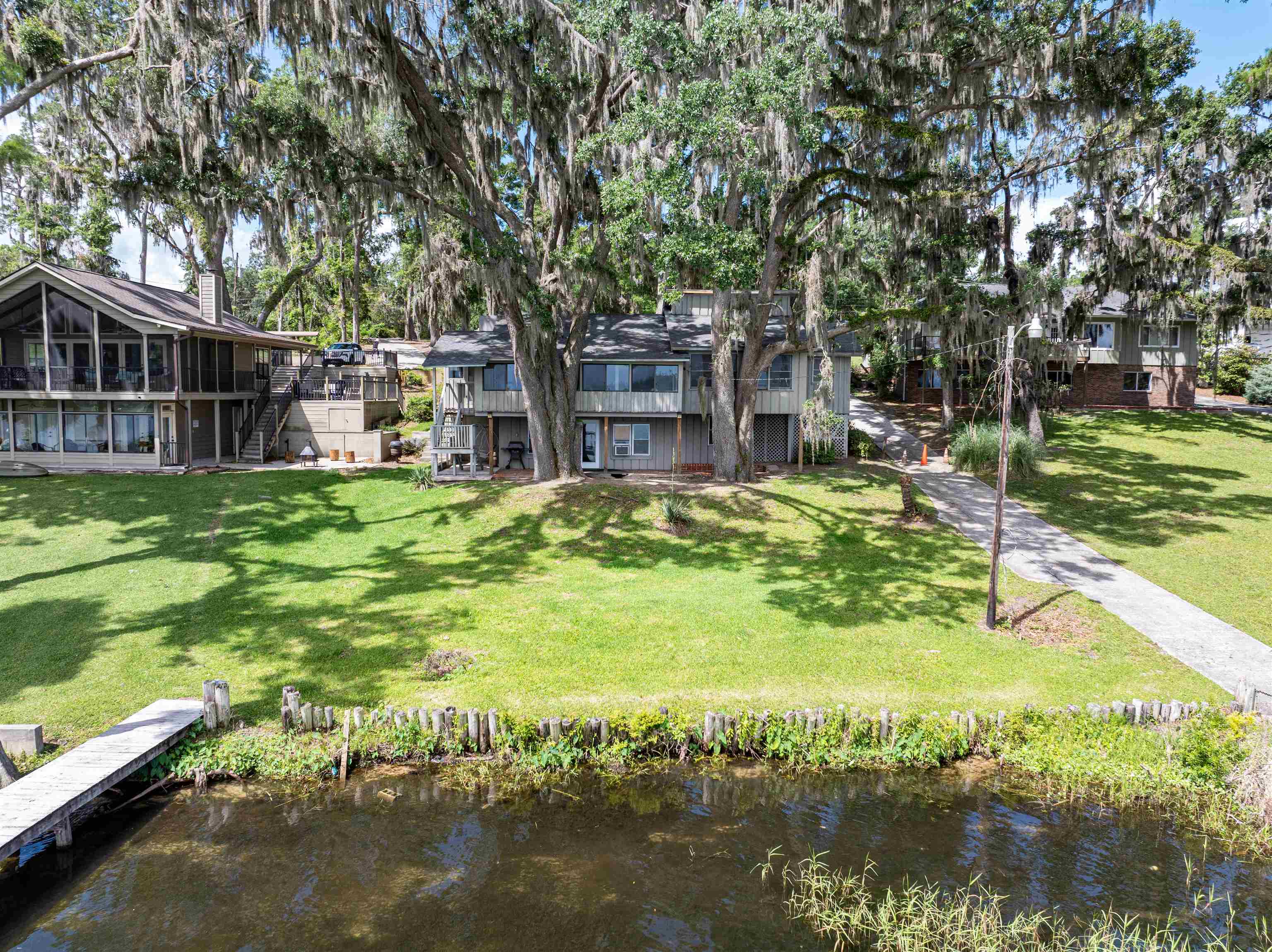 1055 NE Cherry Lake Circle — photo