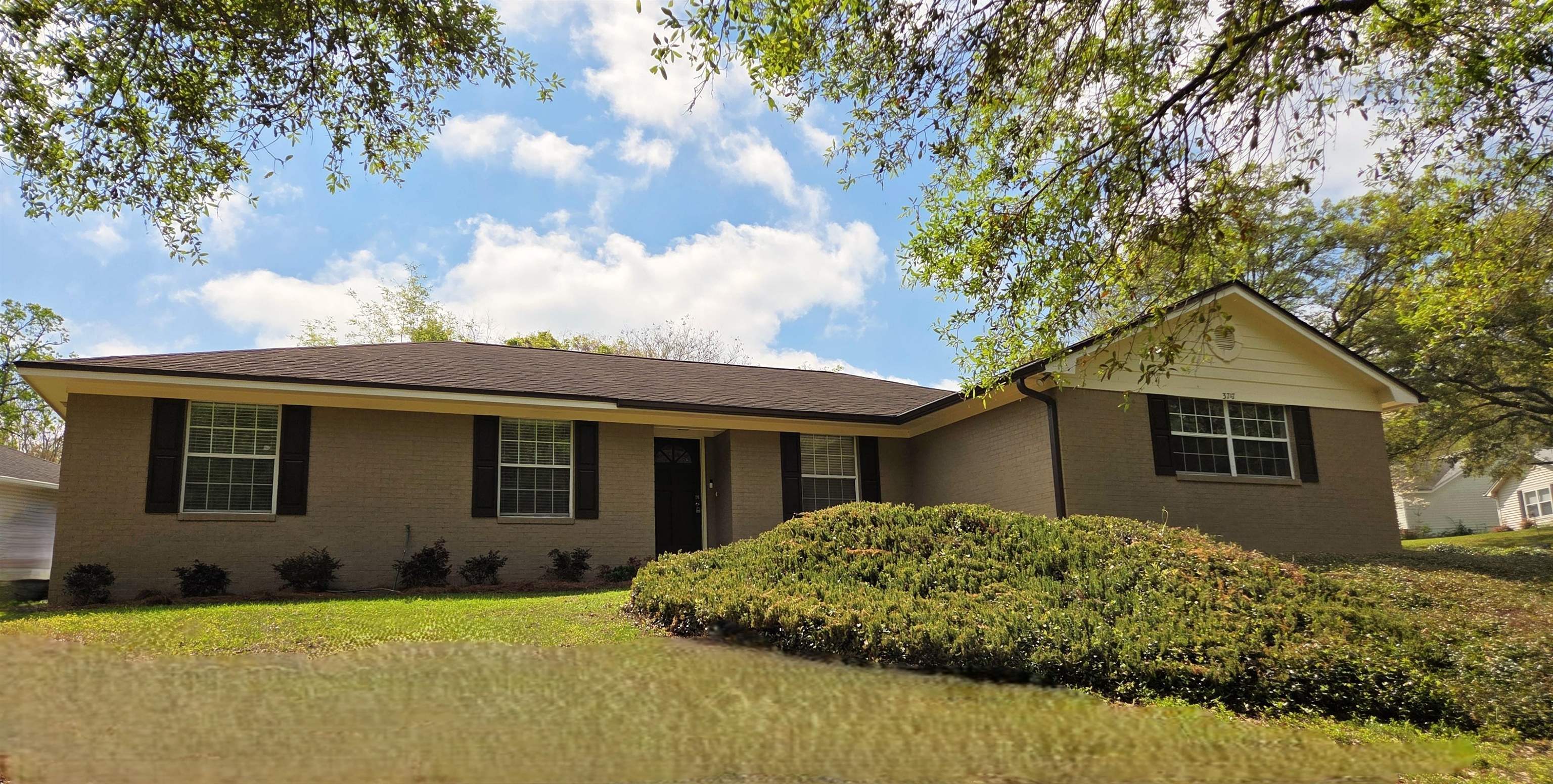 3747 Longchamp Circle — photo