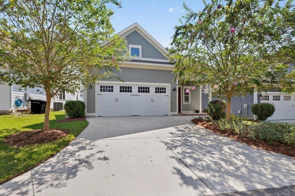 3513 Esplanade Way — photo