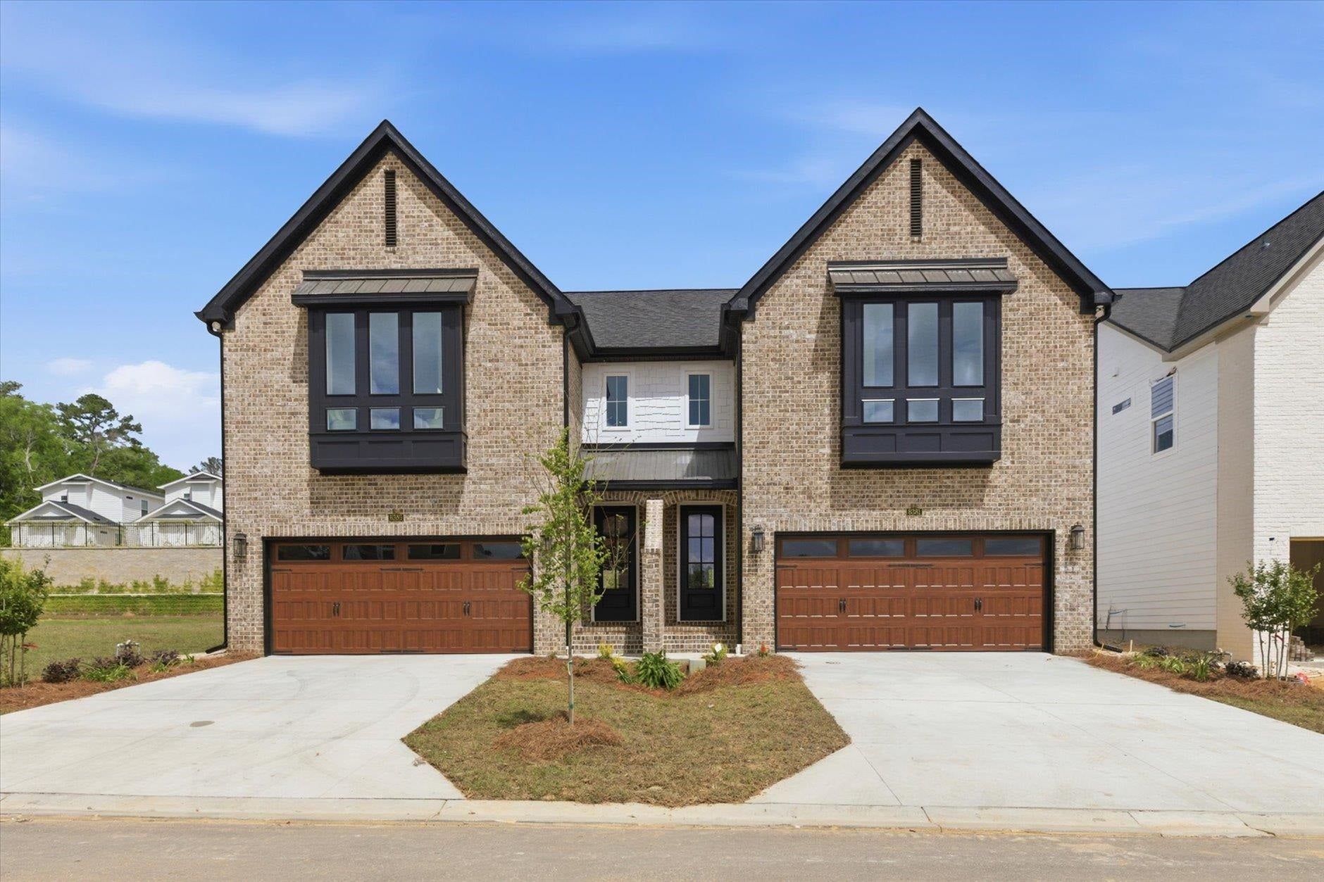 8385 Bull Headley Road — photo