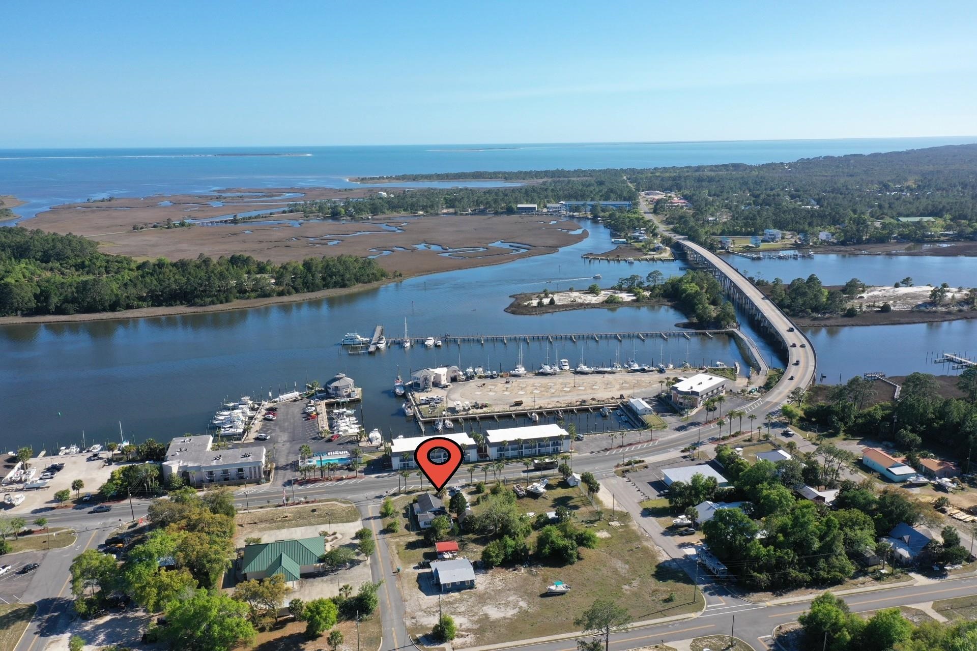 1002 Highway 98 West — photo