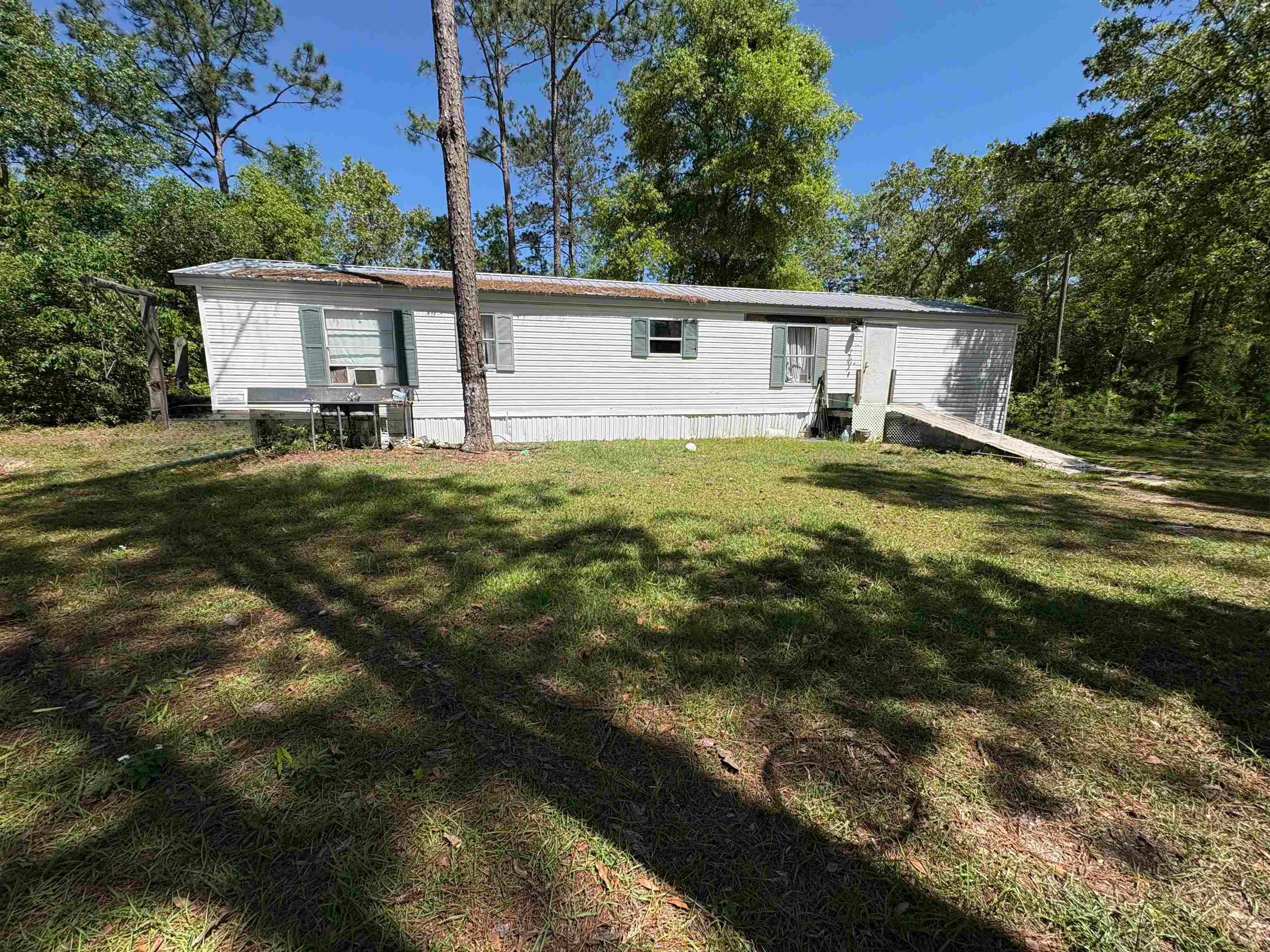 360 S Oak Road — photo