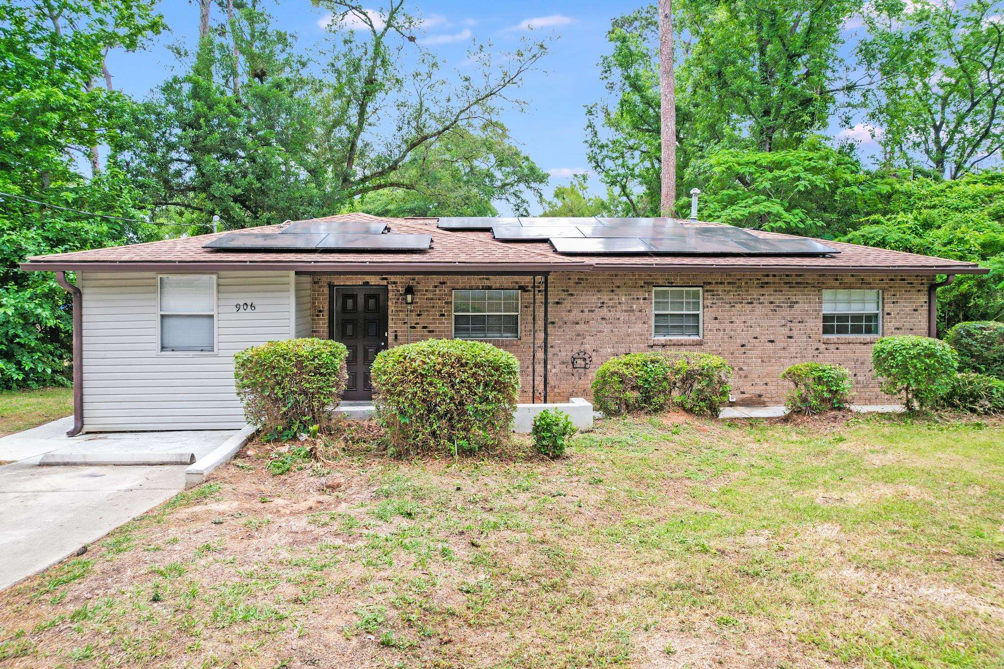 906 Millard Street — photo