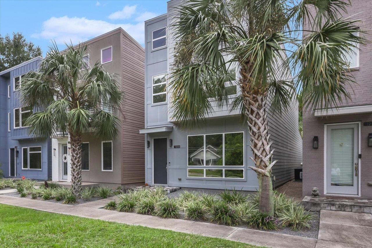 1256 N Bronough Street — photo
