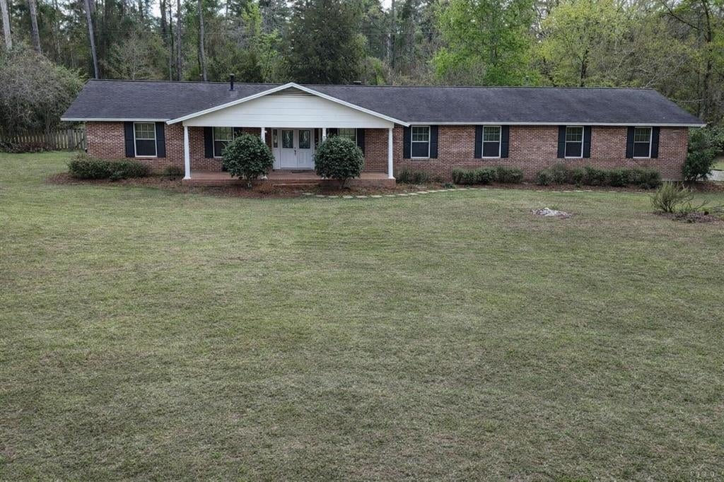 8605 Coach Road — photo