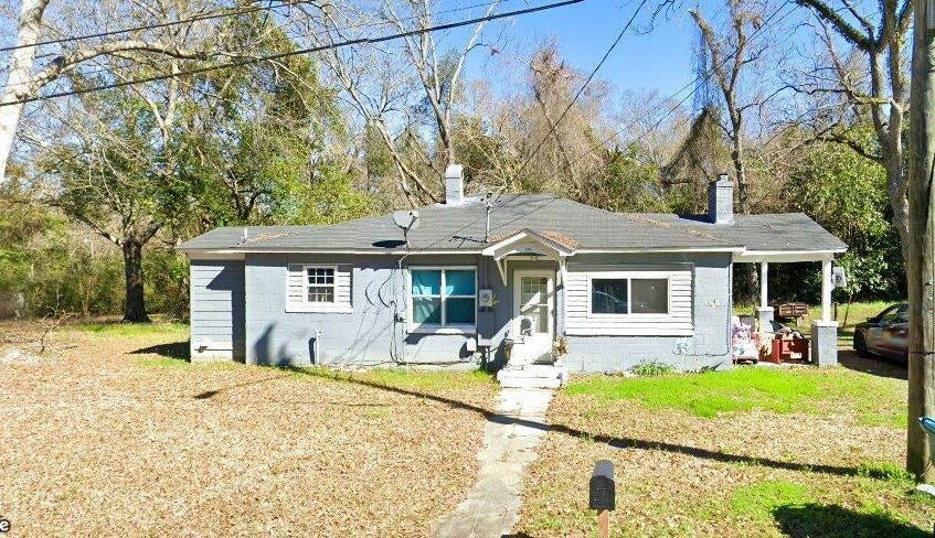 194 Mitchell Street — photo