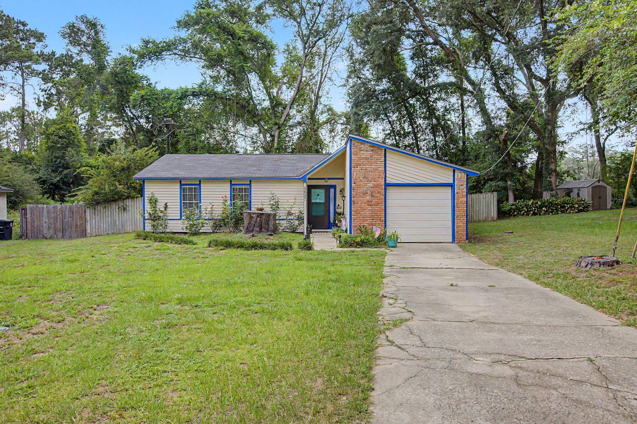 5897 Cypress Circle — photo