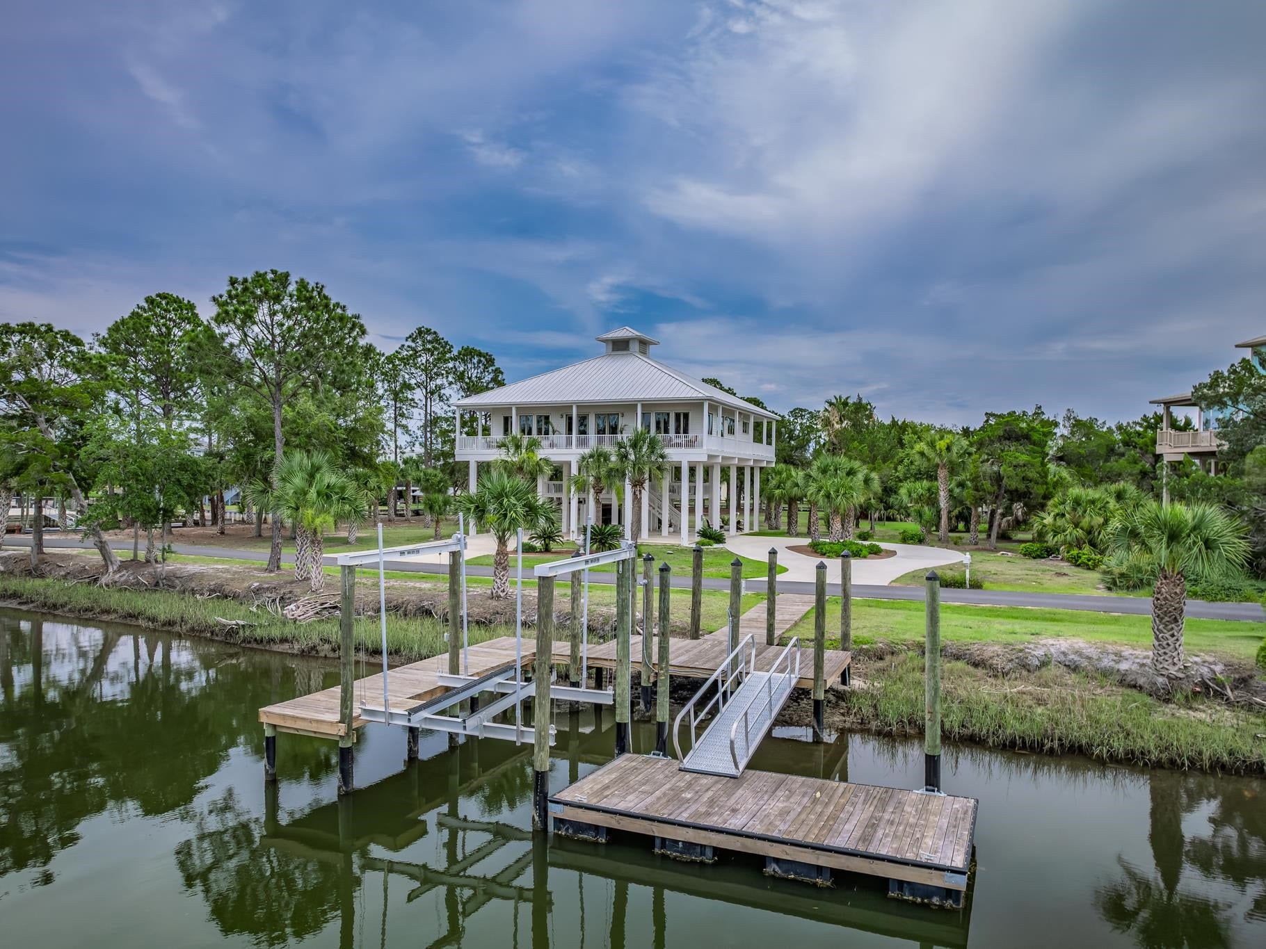 123 Cedar Island Way — photo