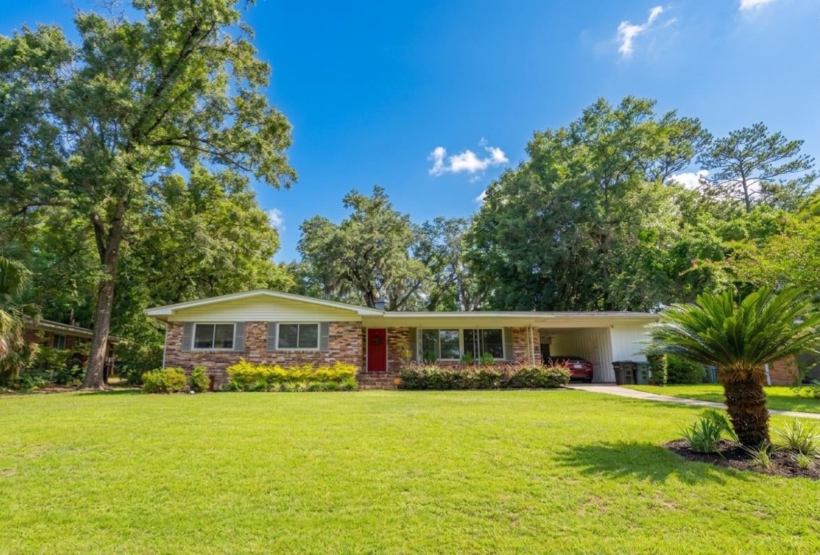 2210 Joyner Drive — photo