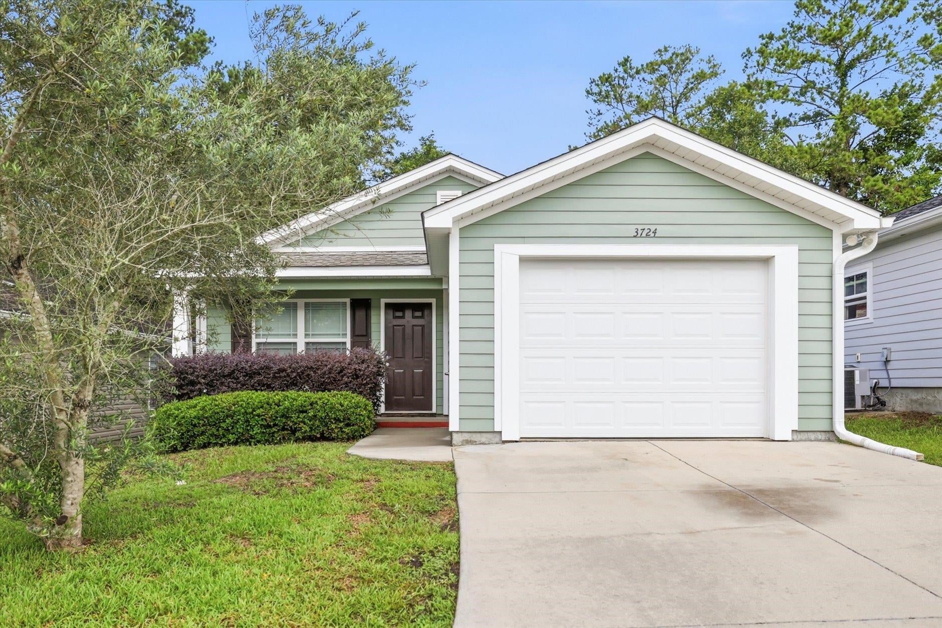 3724 Deshazier Lane — photo