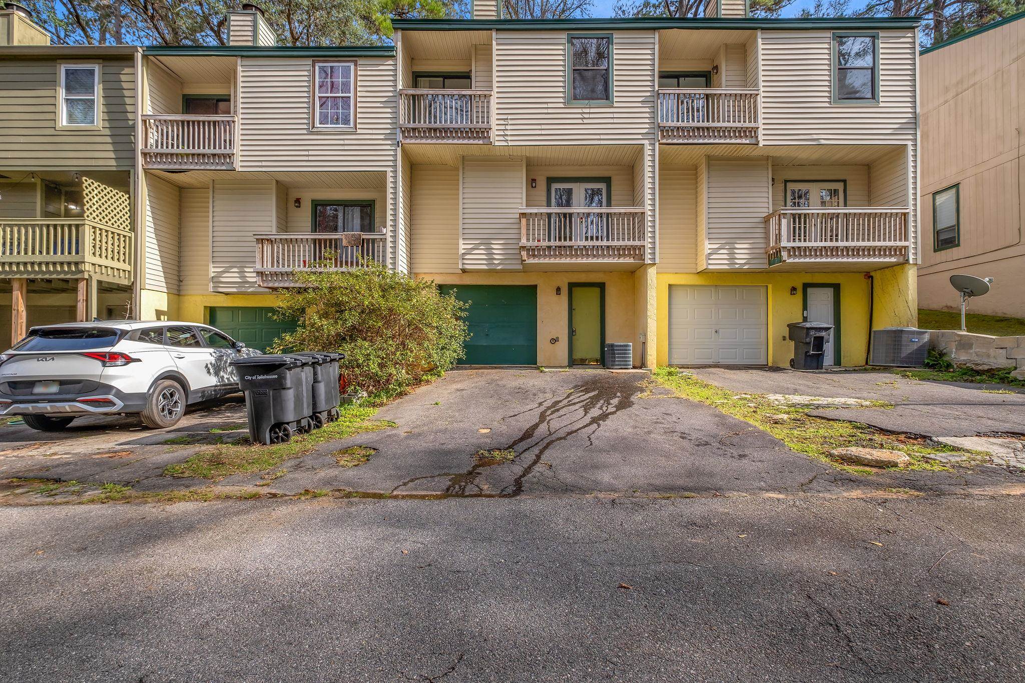 1208 Cross Creek Way 2 — photo