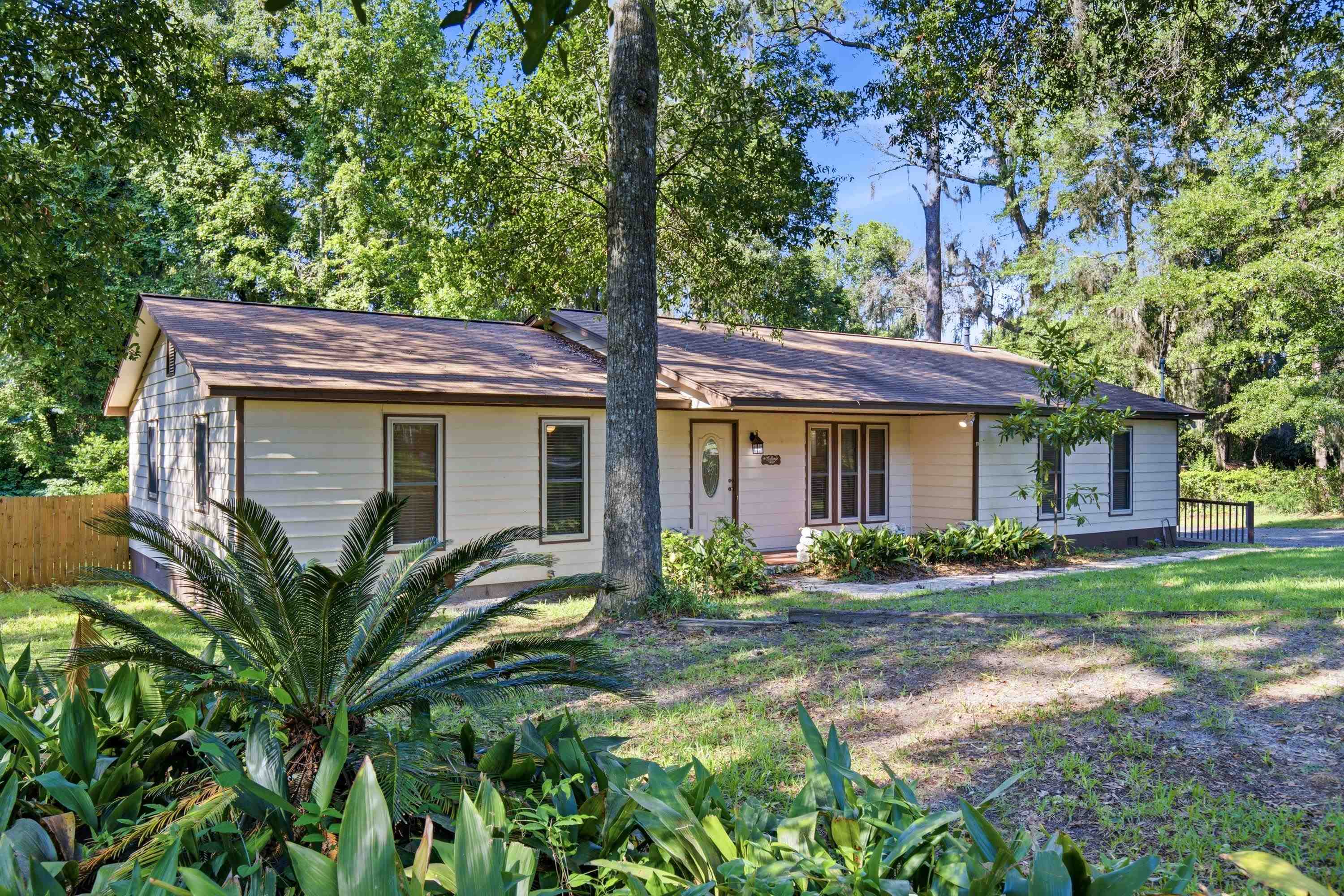 303 Sweetbriar Drive — photo