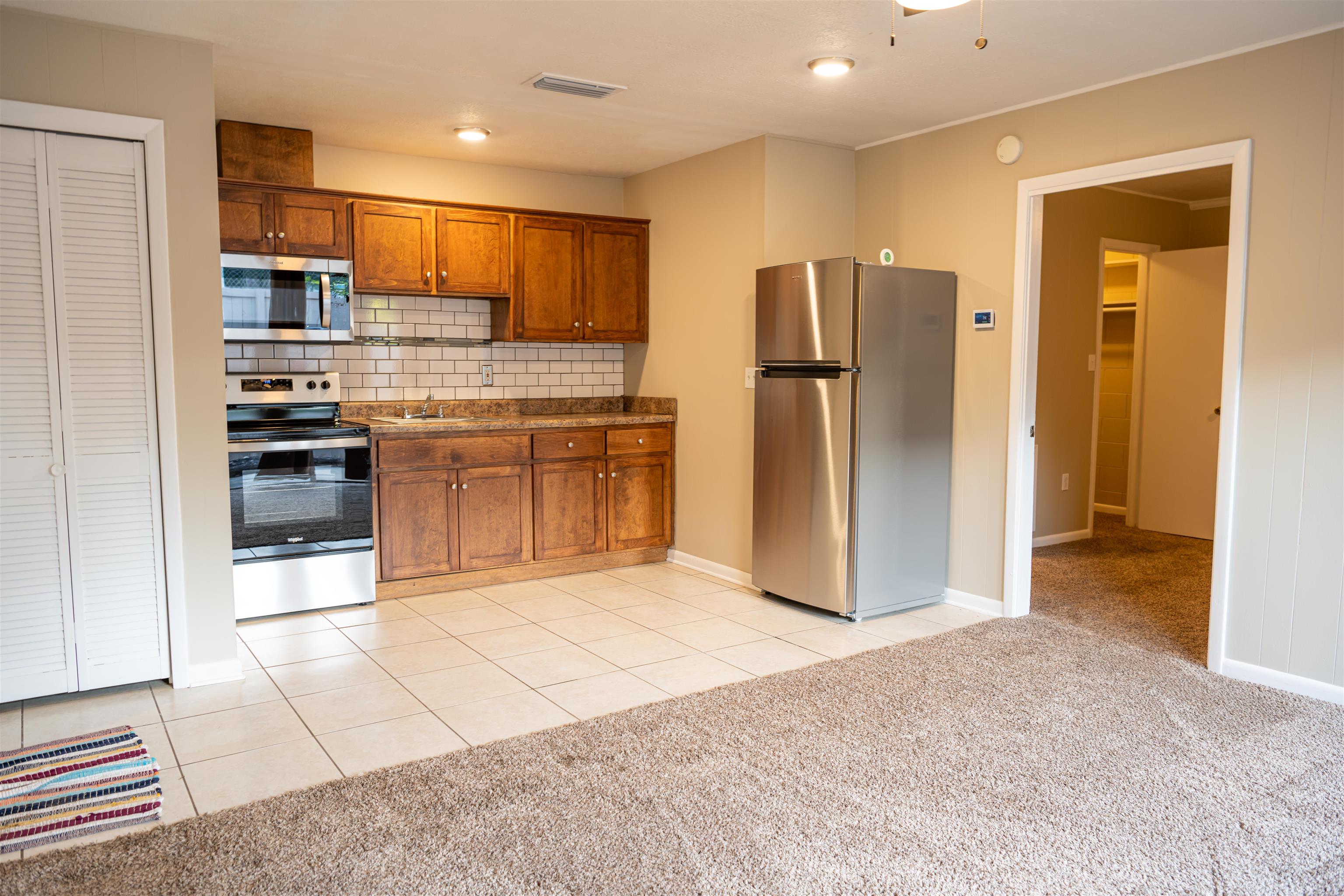 2241 W Pensacola 80 81 82 83 — photo