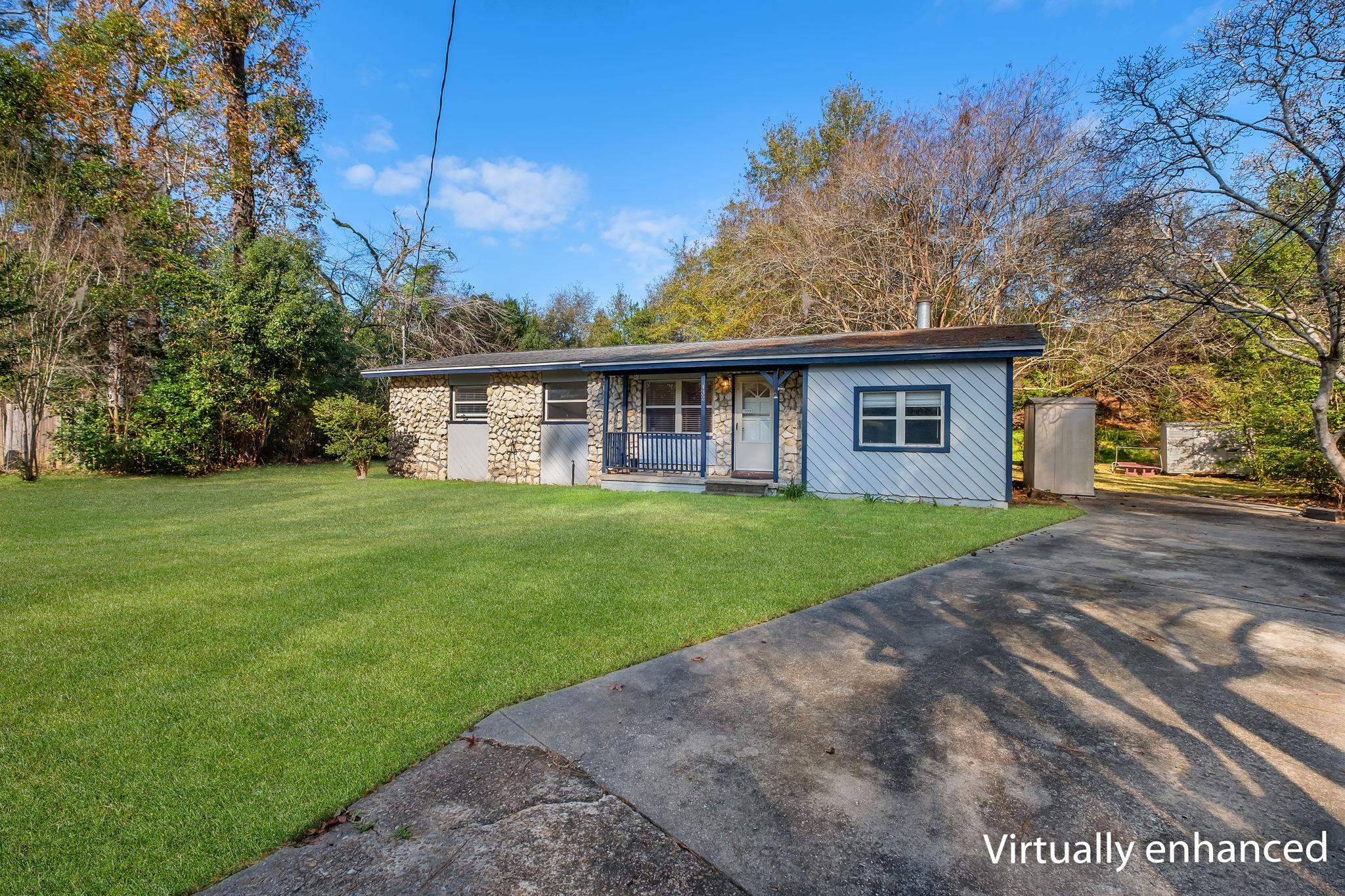432 Margaret Court — photo