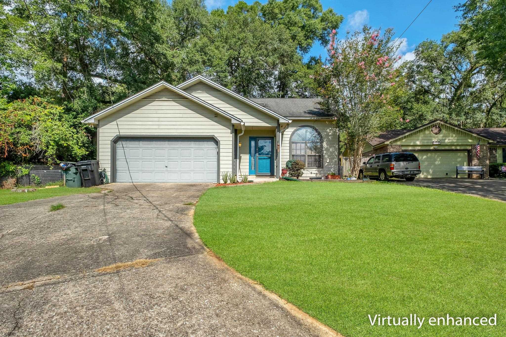 2509 NE Bluebell Place — photo