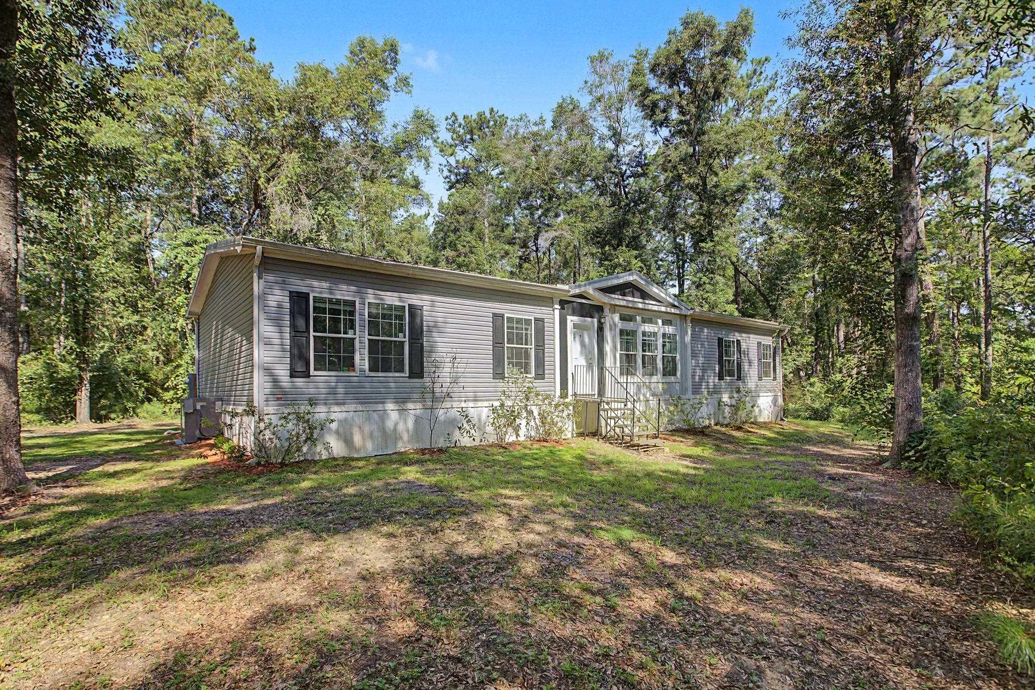 947 Piney Woods Road — photo