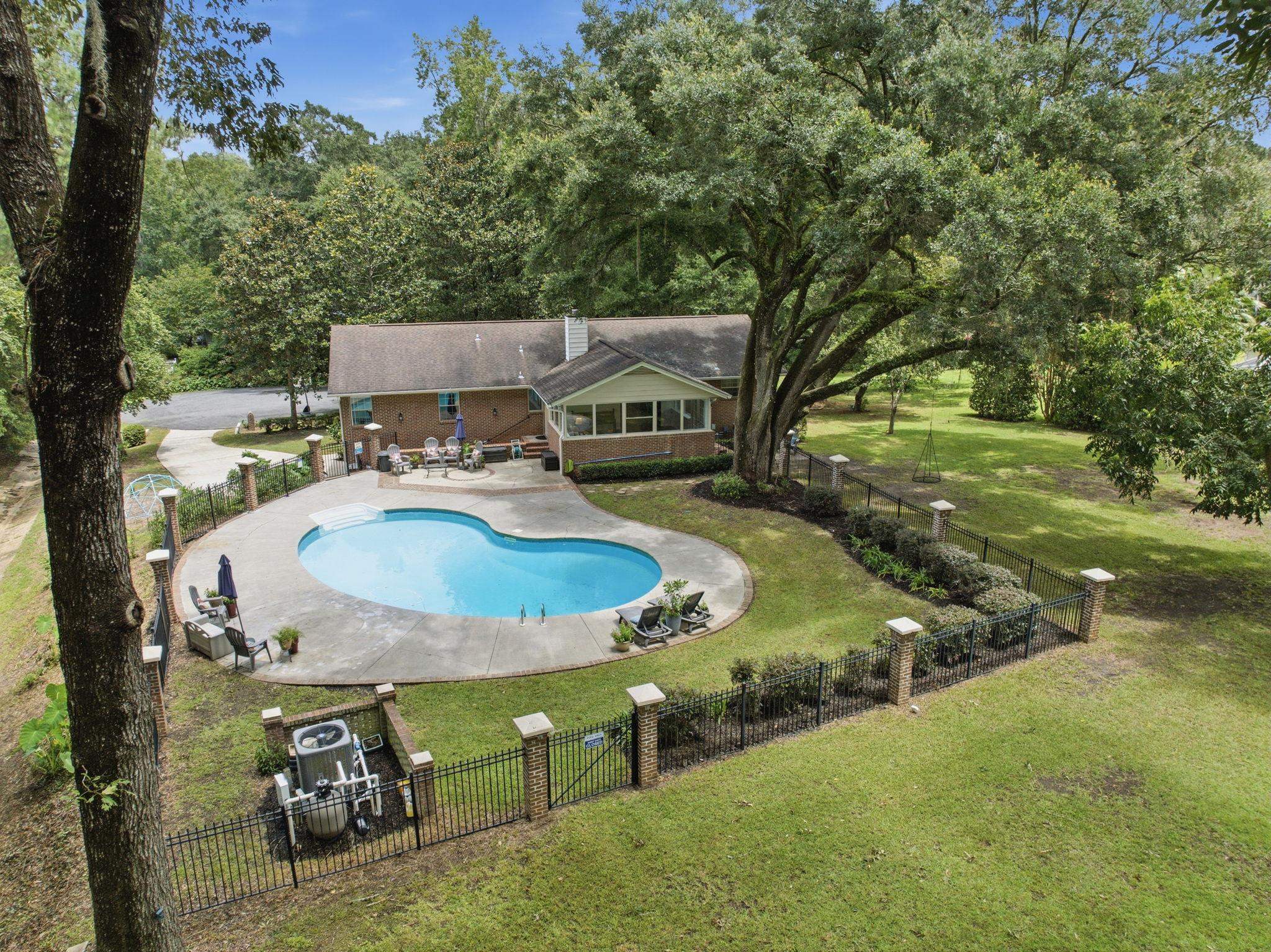 3001 ValleyBrook Road — photo