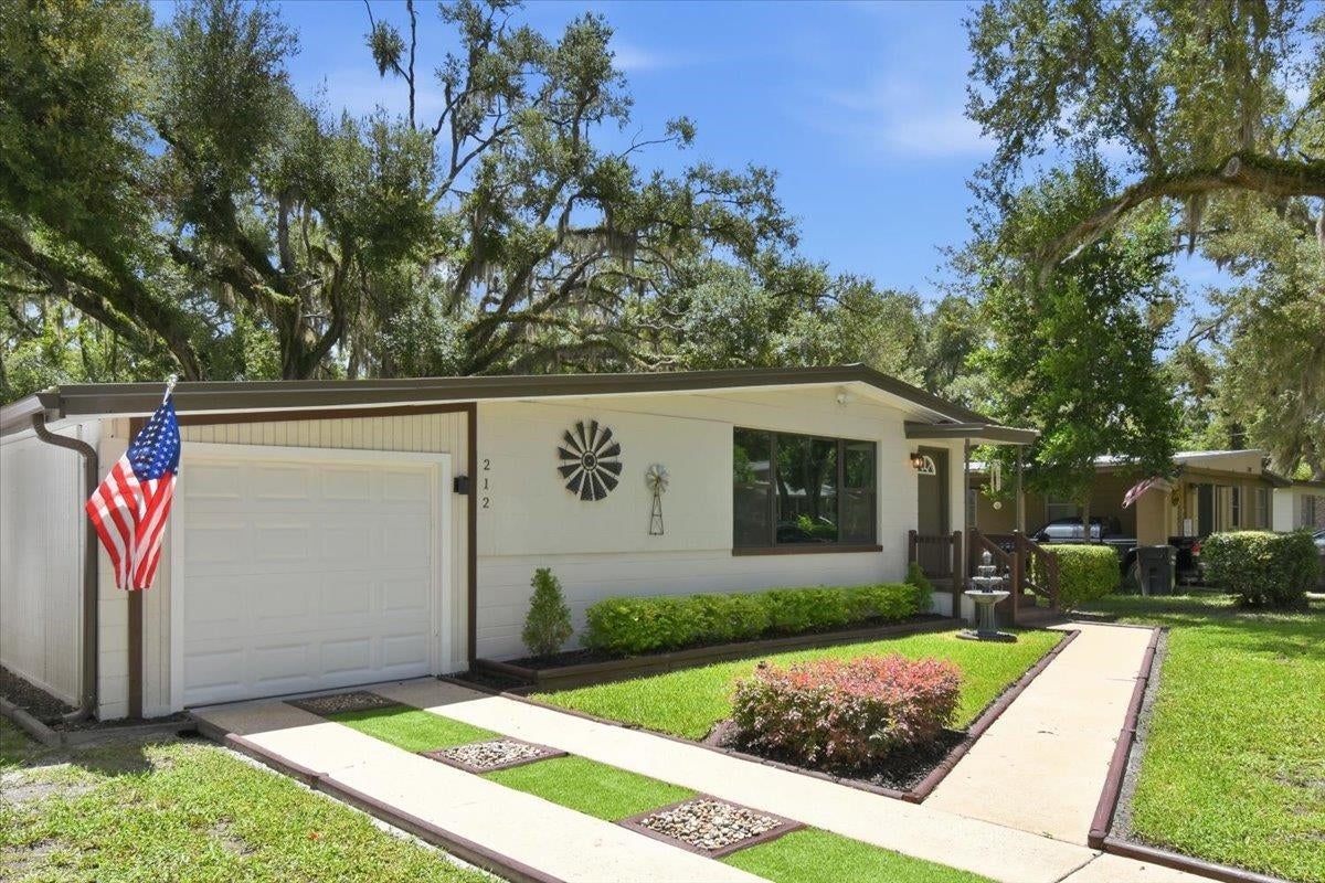 212 Cypress Road — photo