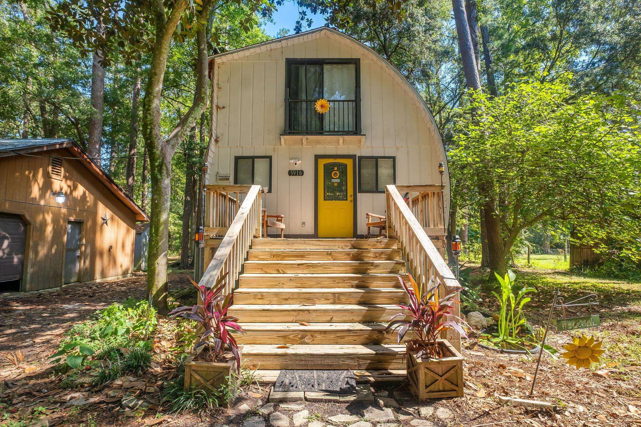 5916 Stoneler Road — photo