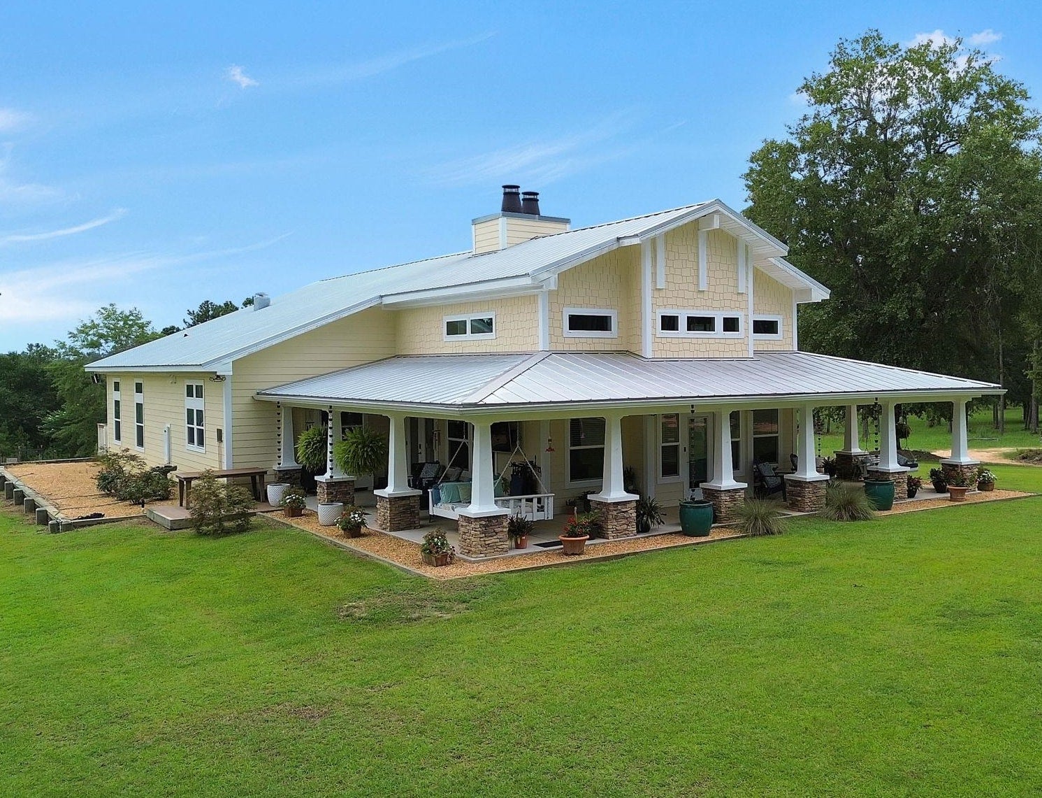 2445 Hardaway Rd II — photo