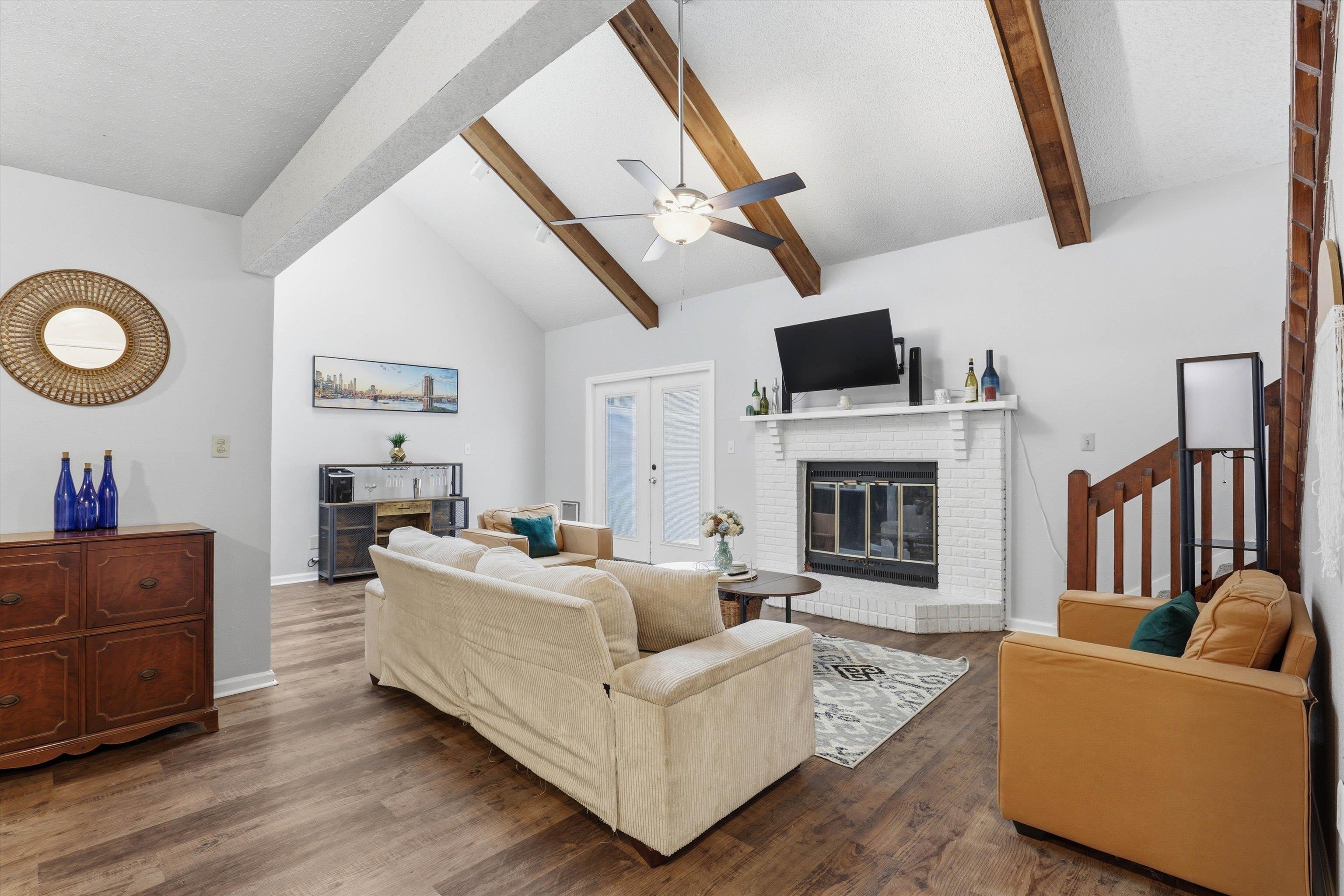 2499 Sunburst Place 1D — photo