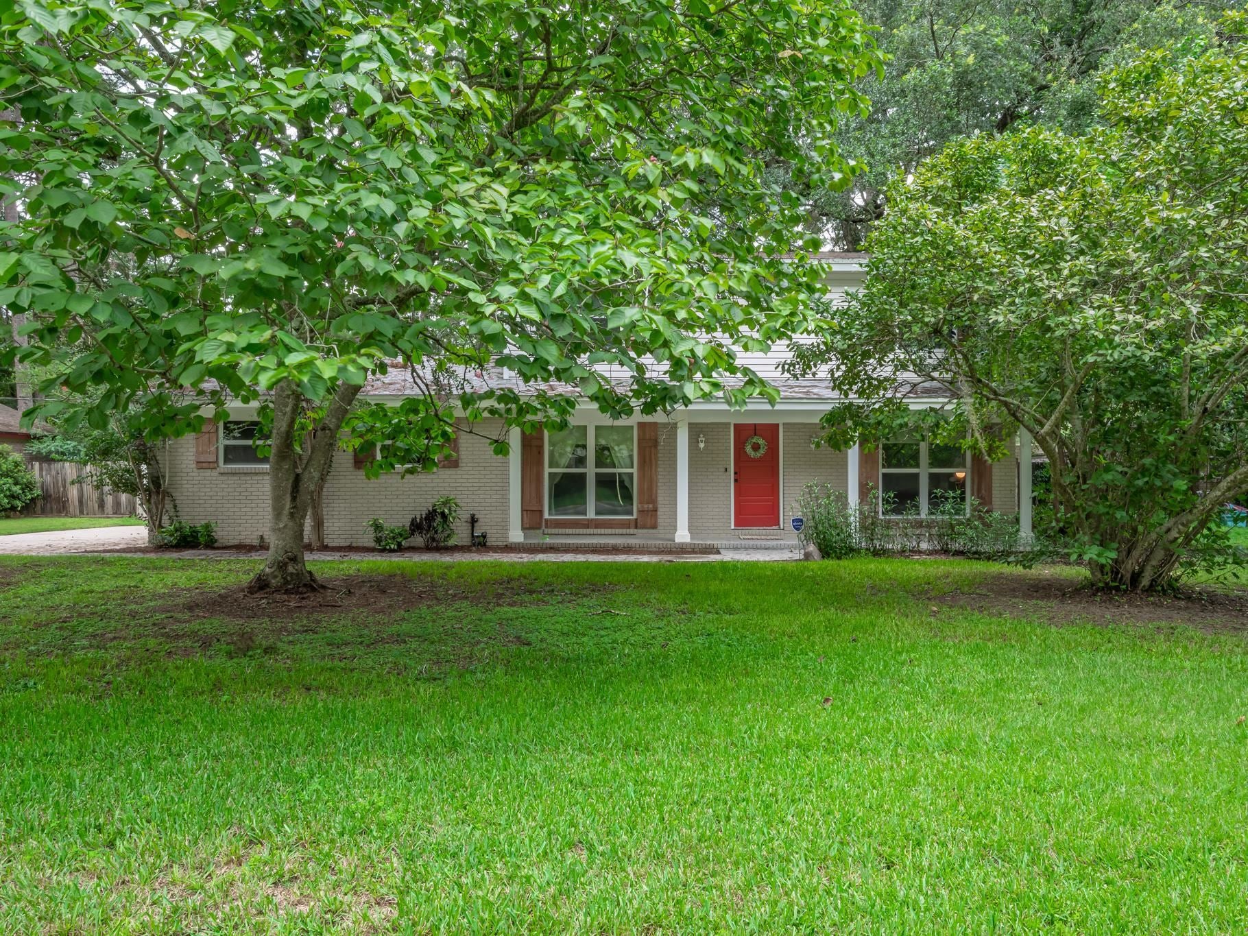 2045 Doomar Drive — photo