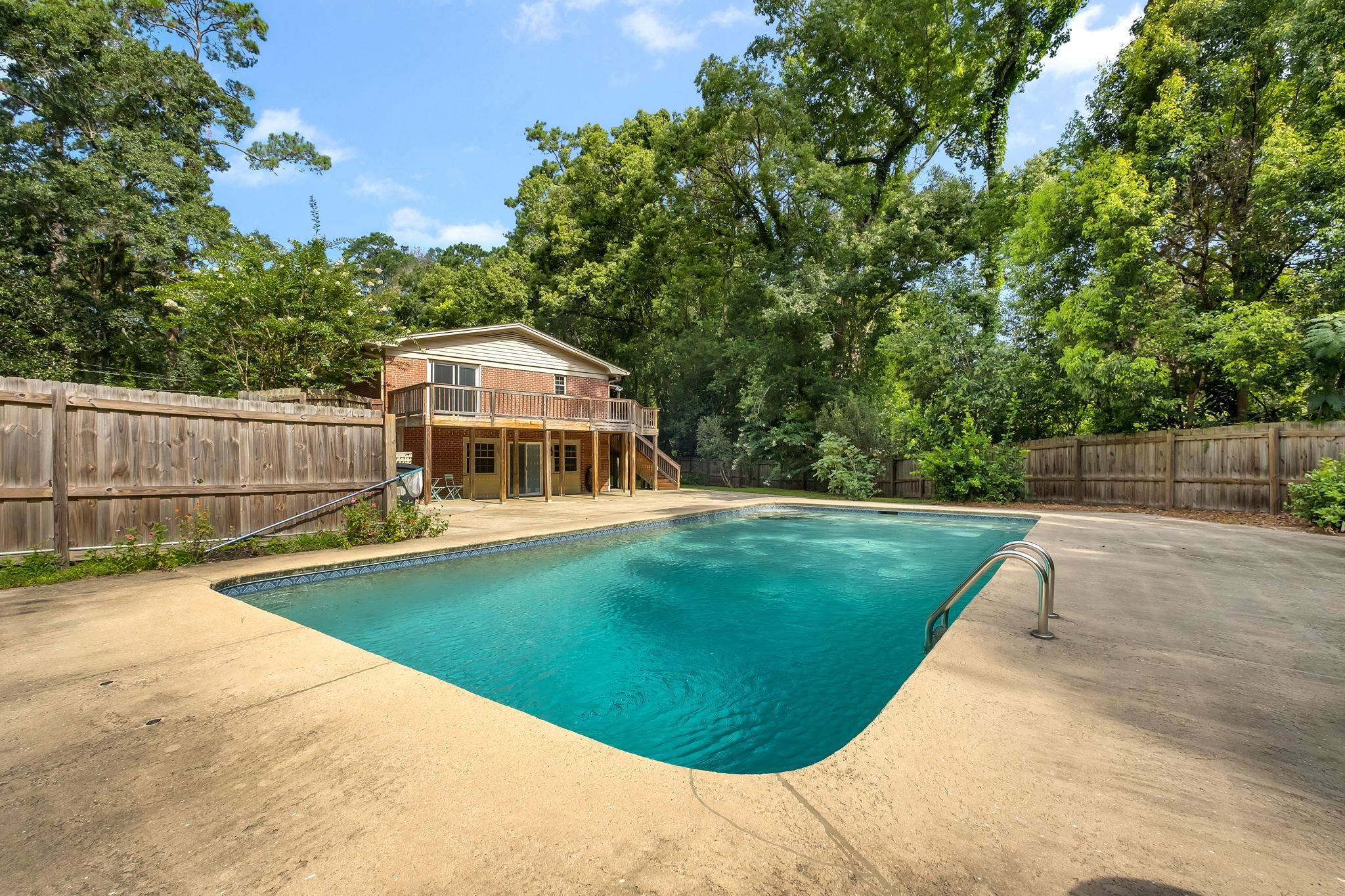 406 Piedmont Drive — photo