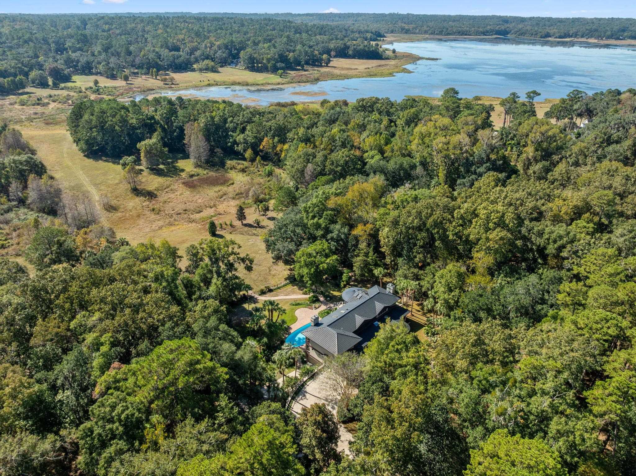 767 Rhoden Cove — photo
