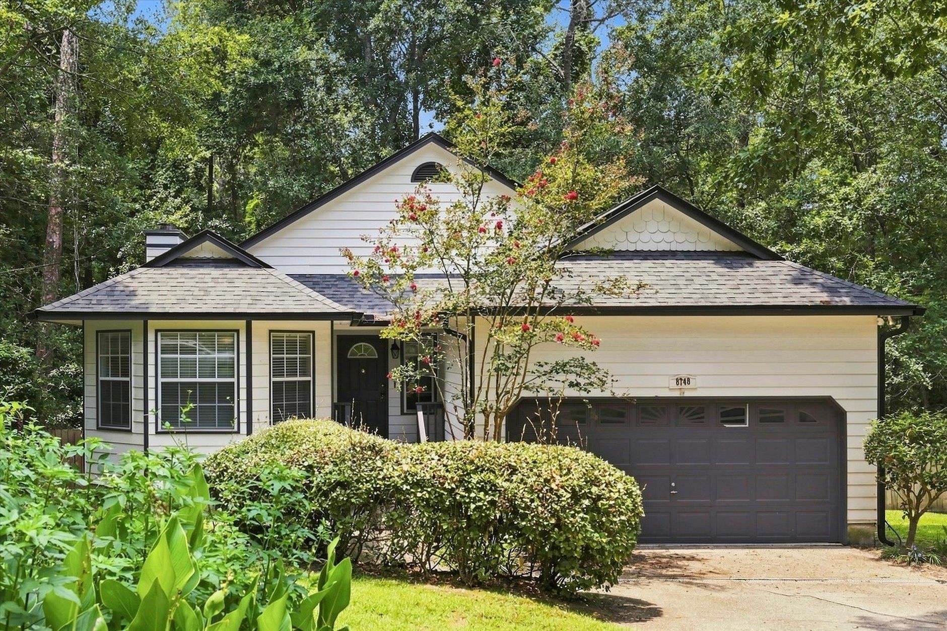 8748 Minnow Creek Drive — photo