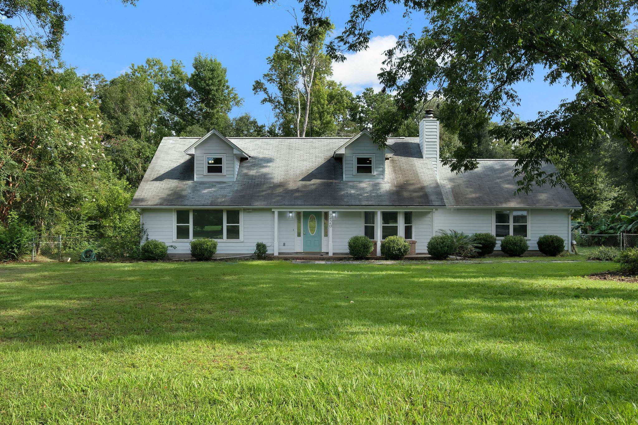 7420 Hickock Ct — photo