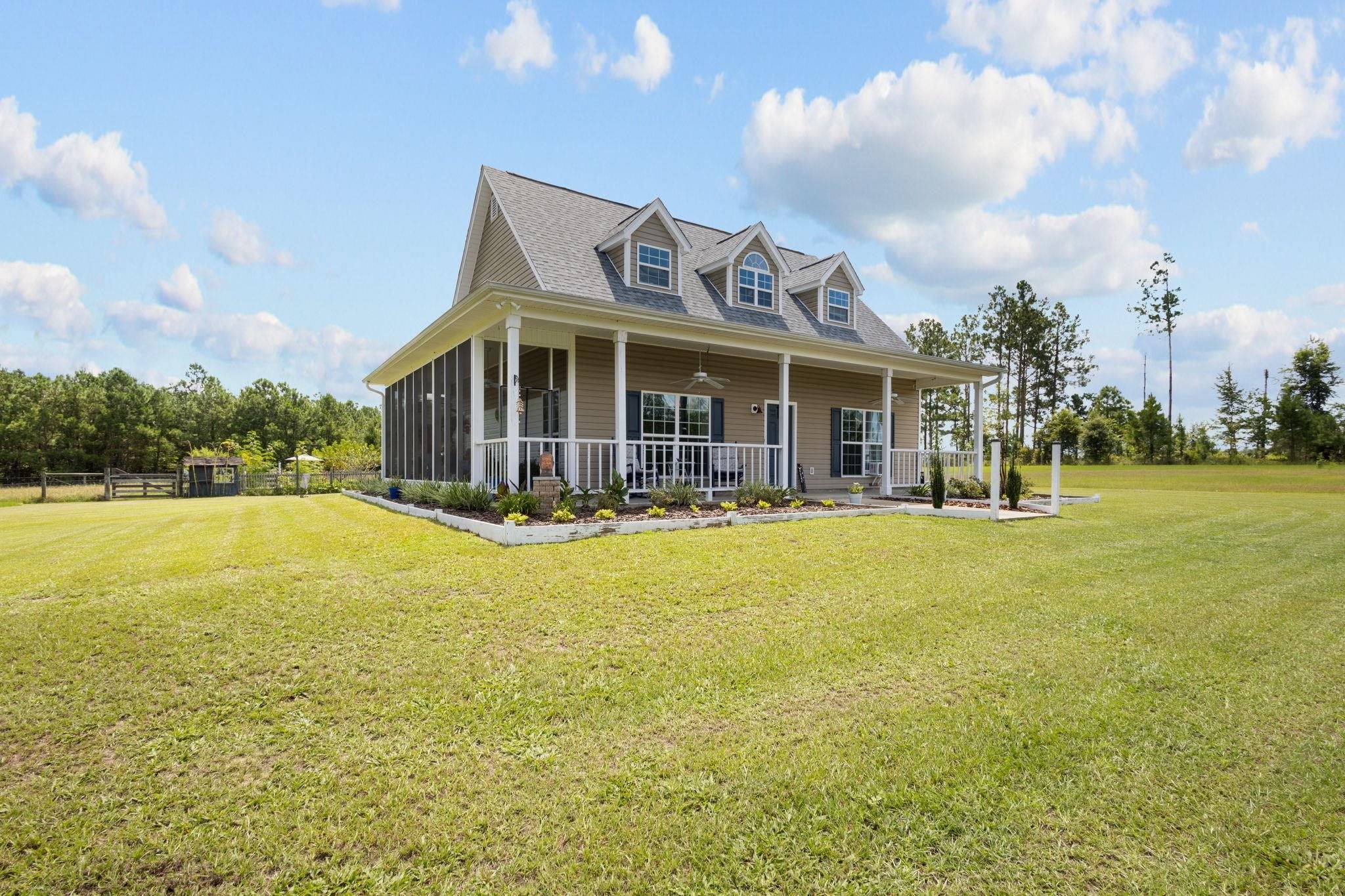 1015 SW CR 360 — photo