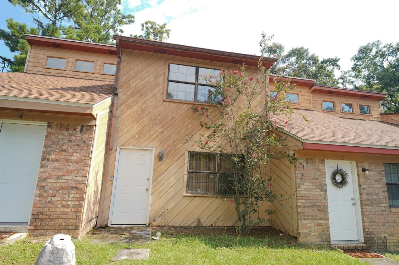 1800 Jackson Bluff Road B — photo