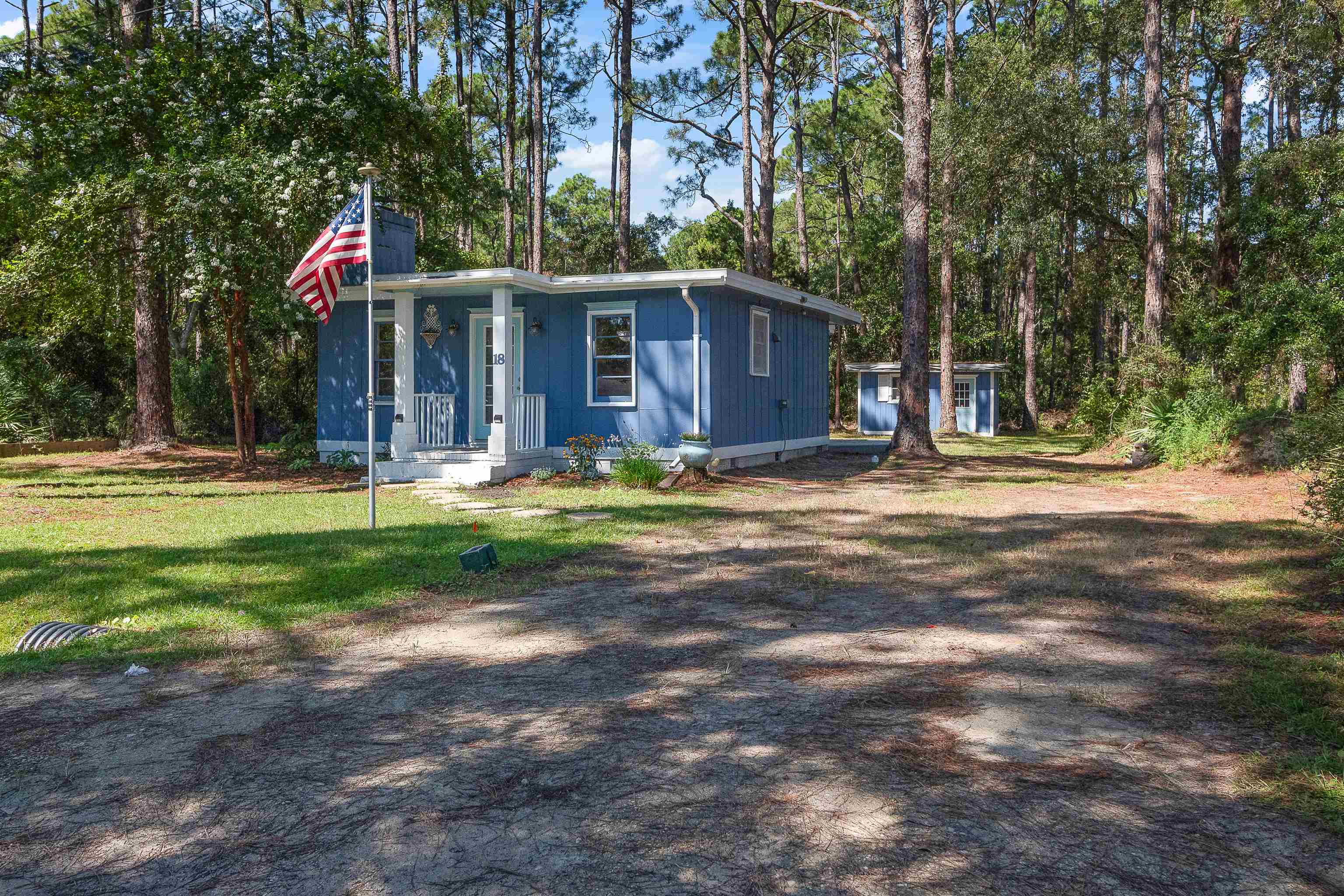 18 Suwannee Avenue — photo