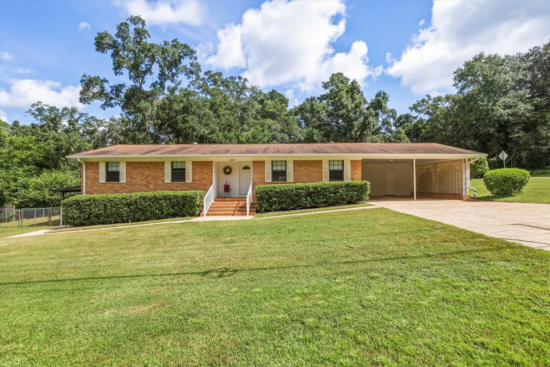 2518 Hastings Drive — photo