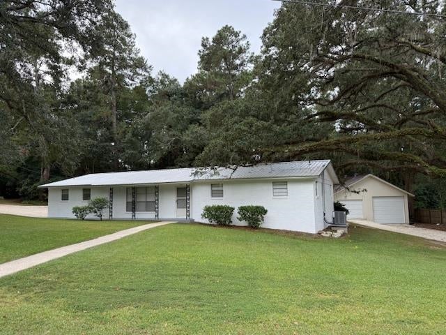 1601 Salmon Drive — photo