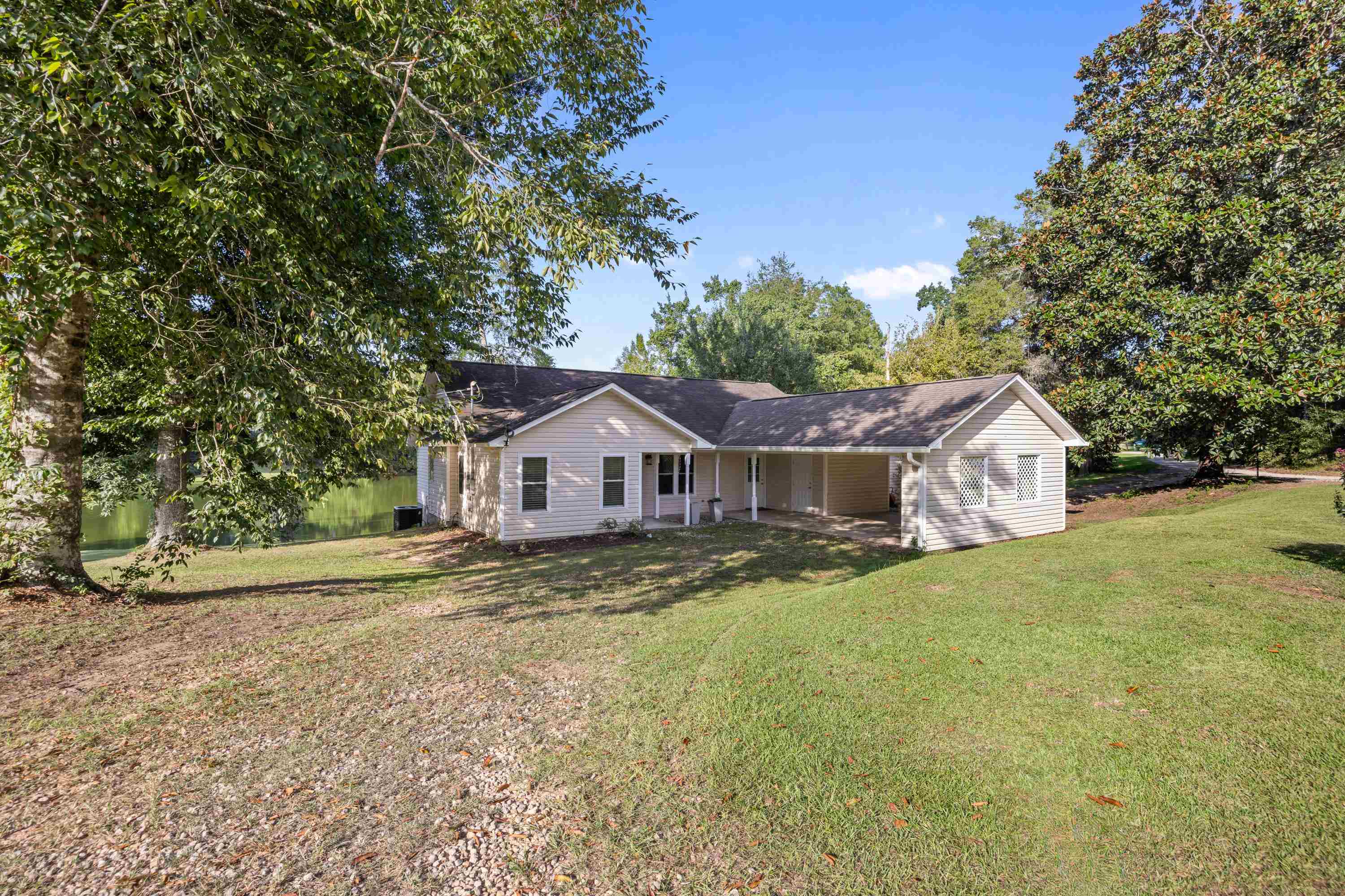 372 Dogwood Trail — photo