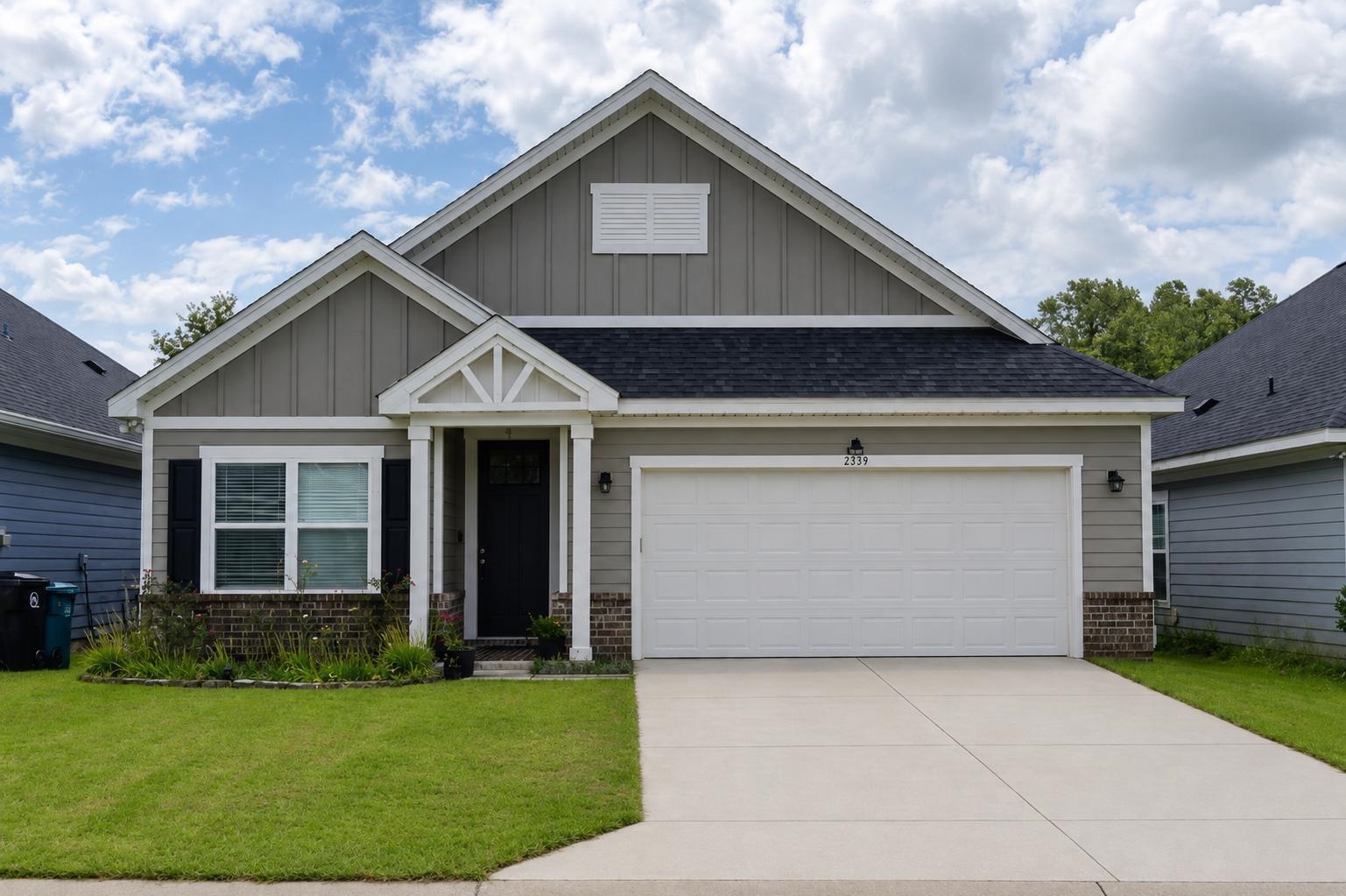 2339 Lexington Pond Way — photo