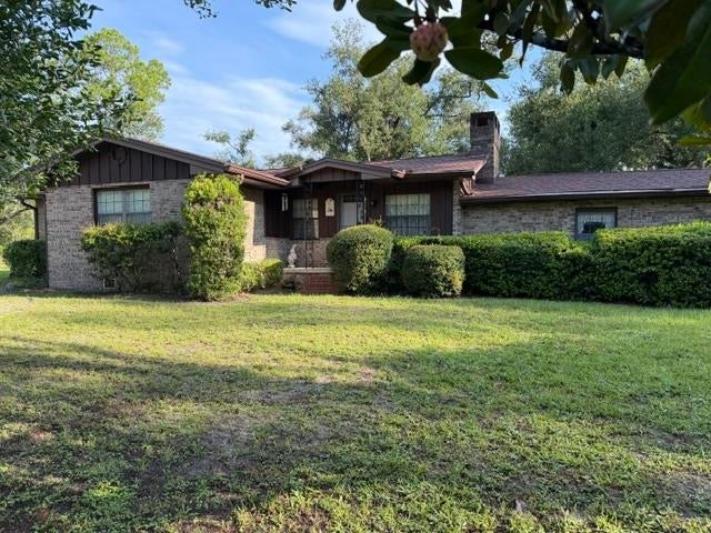 490 Roberts Aman Rd E — photo