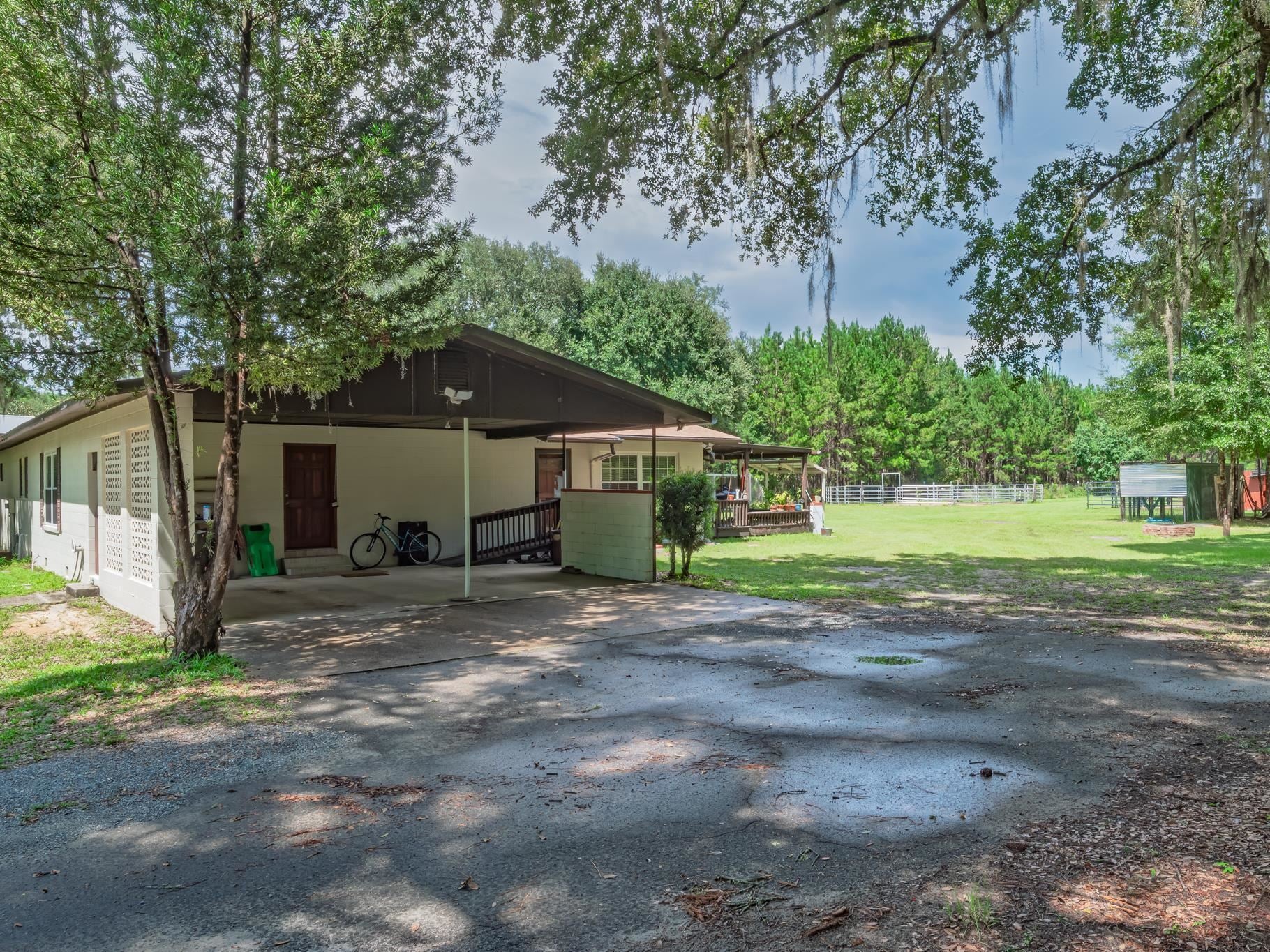 2407 Oscar Harvey Road — photo