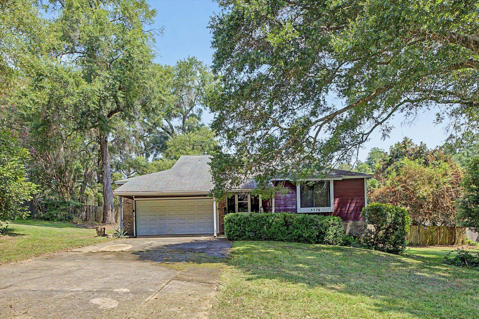 2376 Royal Oaks Drive — photo