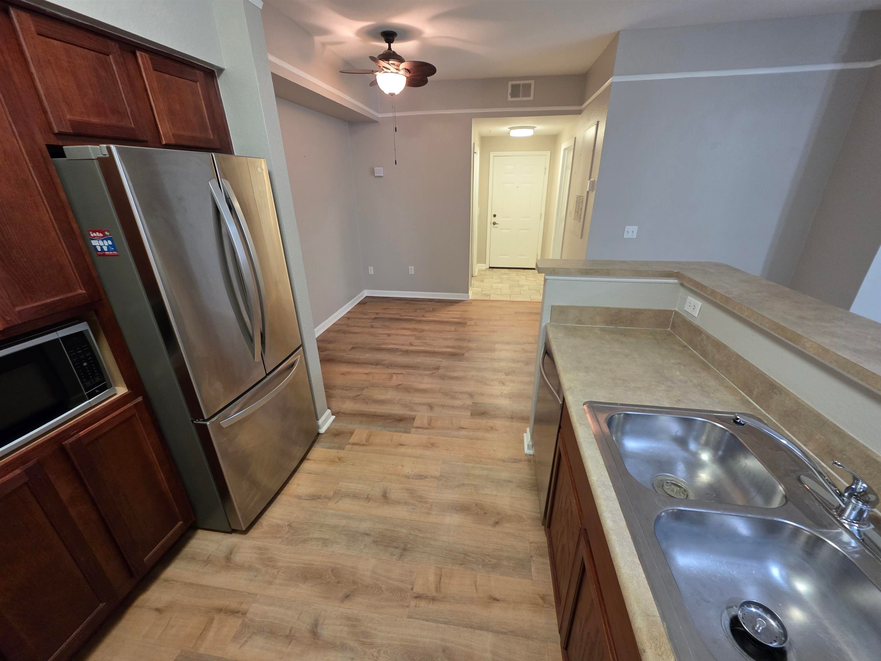 2801 Chancellorsville Drive 314 — photo