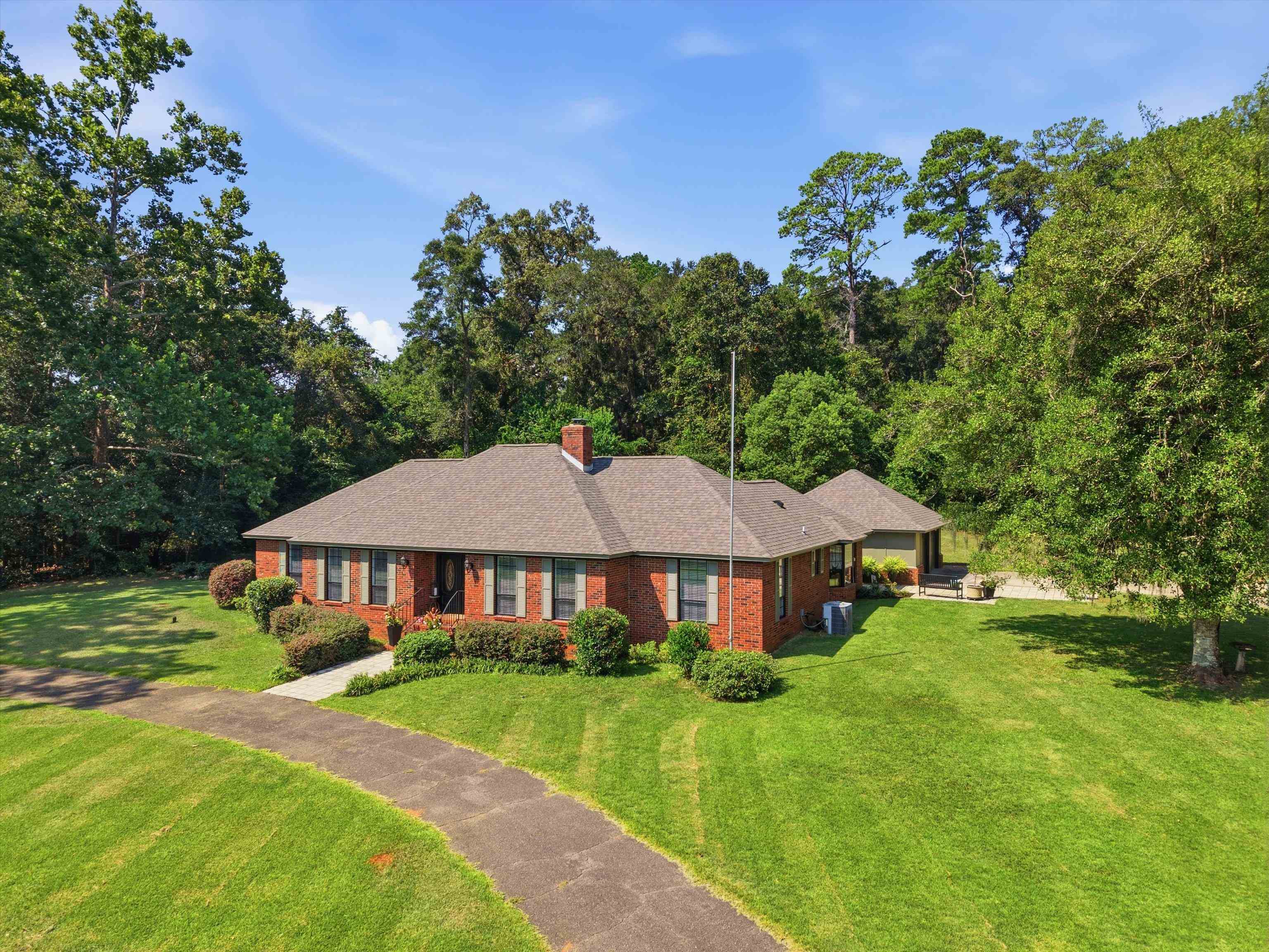 2596 Arendell Way — photo